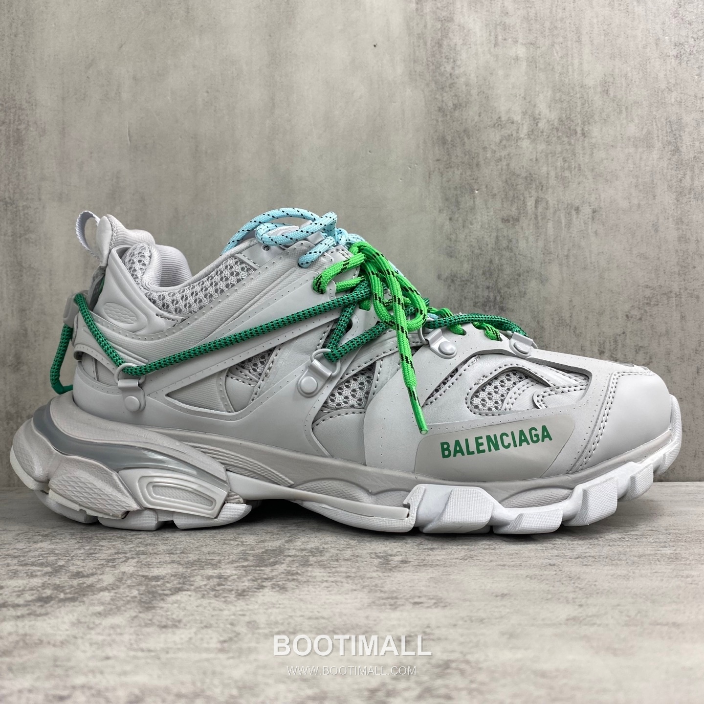 Balenciaga Track Mesh Nylon Chunky Sneakers with Outdoor Concept TPU Layered Detail 발렌시아가 트랙 메쉬 나일론 청키 스니커즈 아웃도어 컨셉 TPU 레이어드 디테일 3cm 6