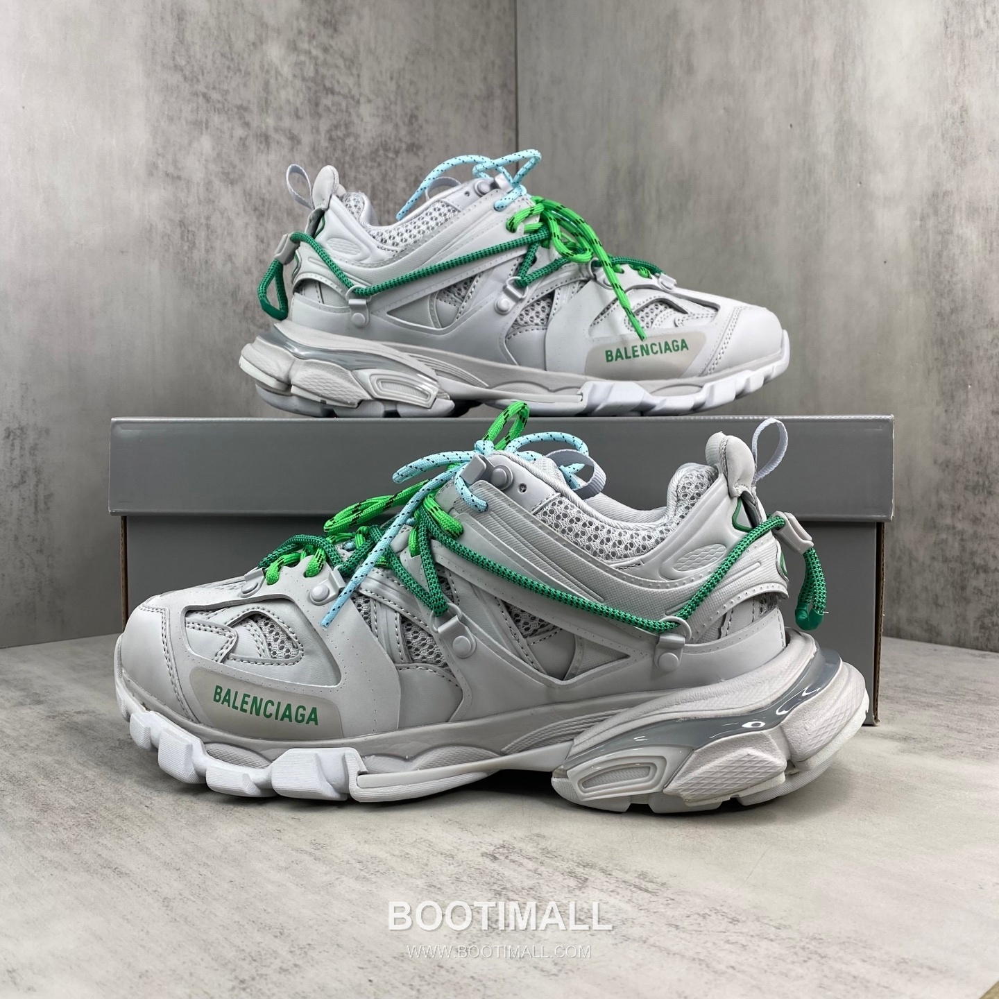 Balenciaga Track Mesh Nylon Chunky Sneakers with Outdoor Concept TPU Layered Detail 발렌시아가 트랙 메쉬 나일론 청키 스니커즈 아웃도어 컨셉 TPU 레이어드 디테일 3cm 9