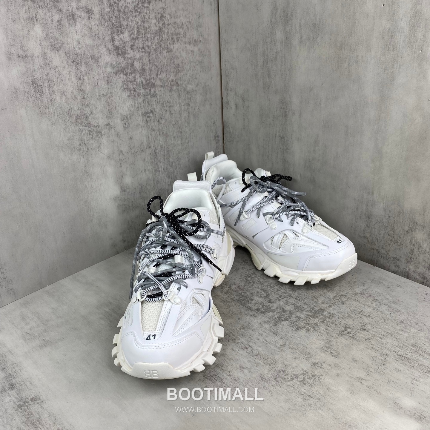 Balenciaga Track Mesh Nylon Chunky Sneakers with Outdoor Concept TPU Layered Detail 발렌시아가 트랙 메쉬 나일론 청키 스니커즈 아웃도어 컨셉 TPU 레이어드 디테일 3cm 2