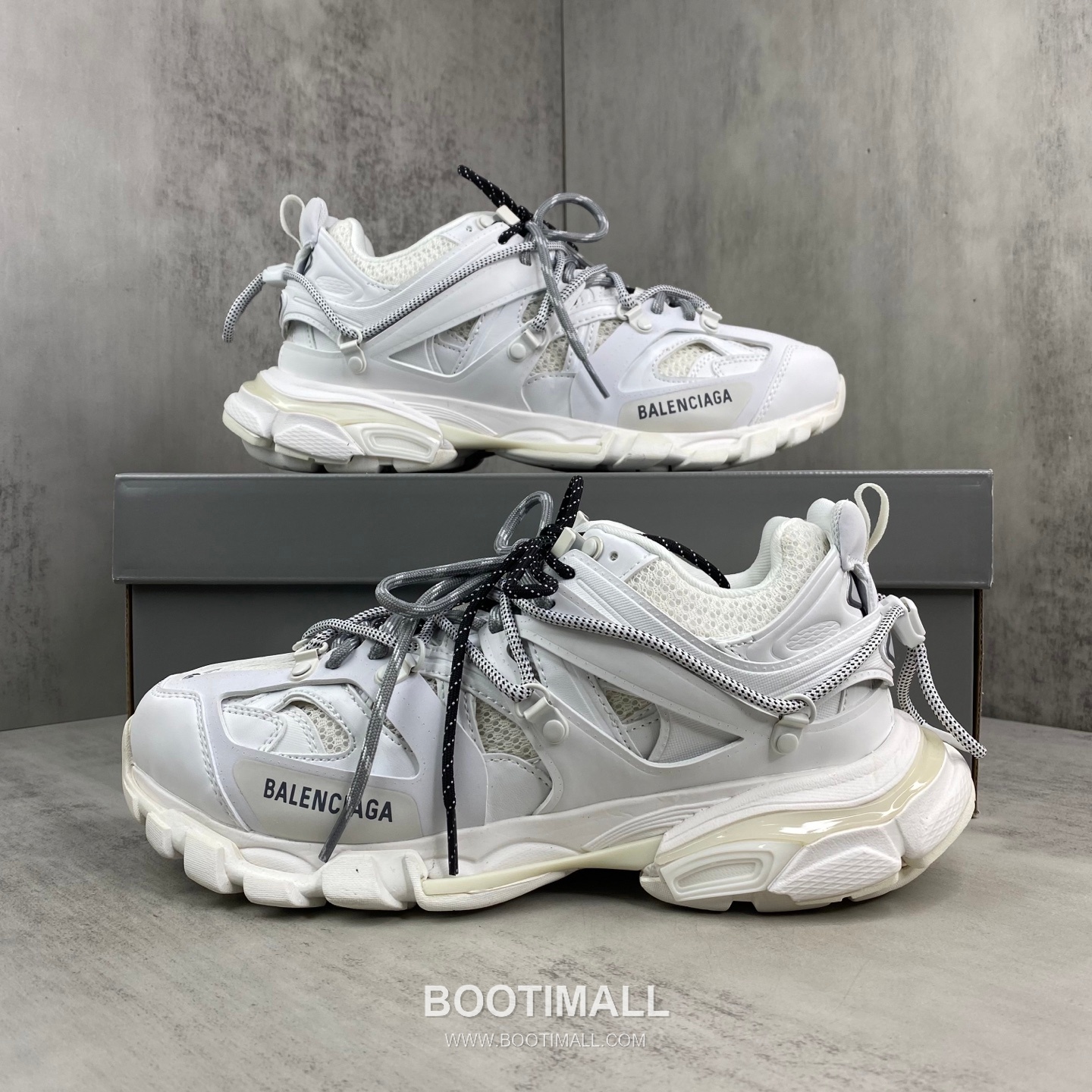 Balenciaga Track Mesh Nylon Chunky Sneakers with Outdoor Concept TPU Layered Detail 발렌시아가 트랙 메쉬 나일론 청키 스니커즈 아웃도어 컨셉 TPU 레이어드 디테일 3cm 9