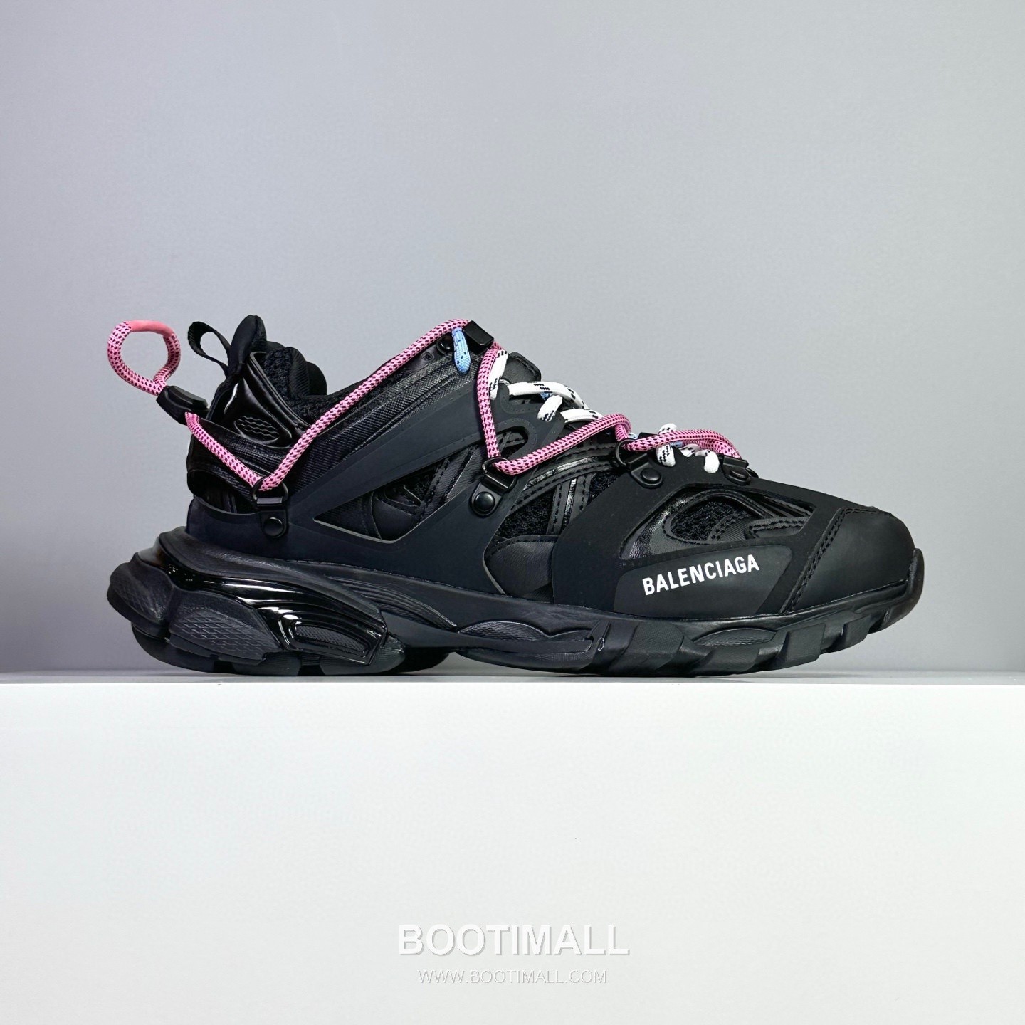 Balenciaga Track Mesh Nylon Chunky Sneakers with Outdoor Concept TPU Layered Detail 발렌시아가 트랙 메쉬 나일론 청키 스니커즈 아웃도어 컨셉 TPU 레이어드 디테일 3cm 1