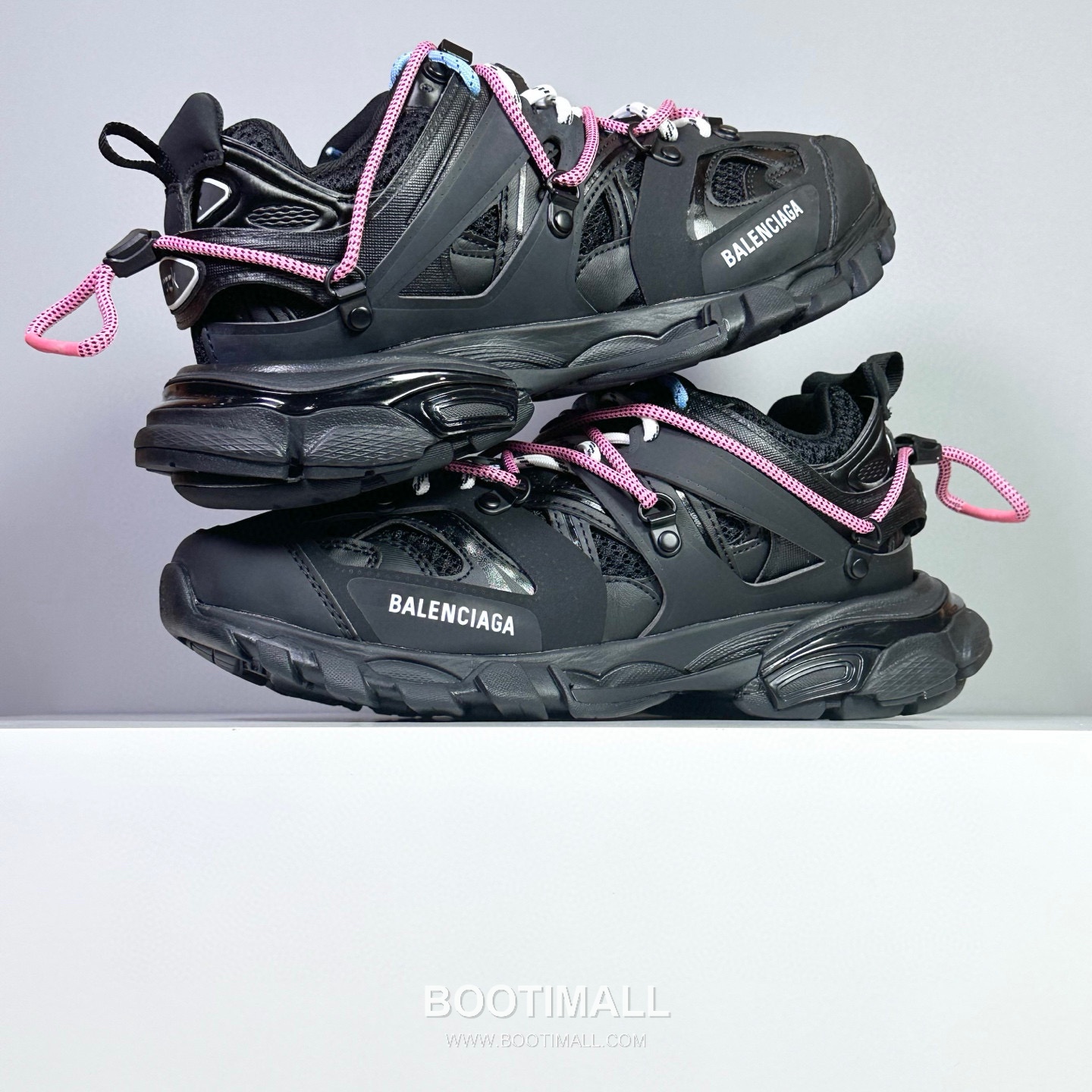 Balenciaga Track Mesh Nylon Chunky Sneakers with Outdoor Concept TPU Layered Detail 발렌시아가 트랙 메쉬 나일론 청키 스니커즈 아웃도어 컨셉 TPU 레이어드 디테일 3cm 3