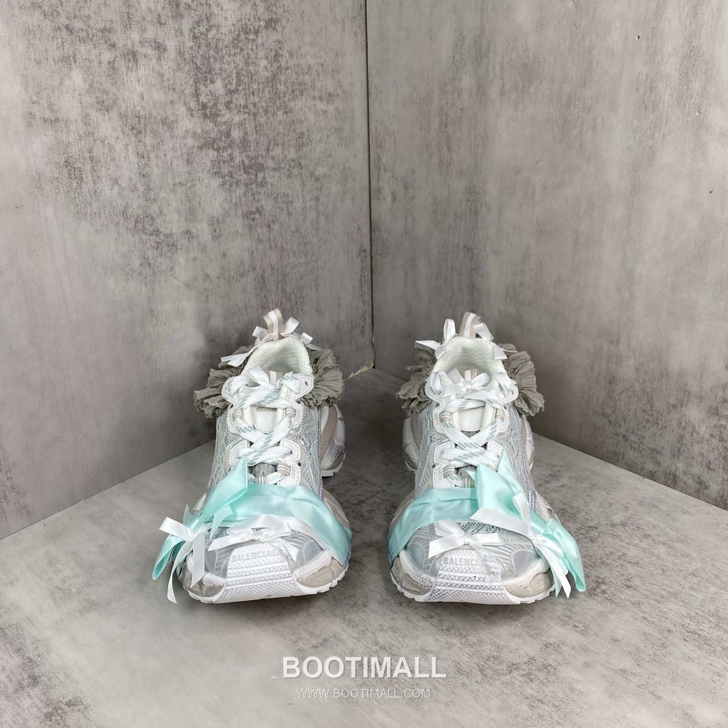 Balenciaga 3XL Denim Mesh Polyurethane Chunky Sneakers with Lace Ribbon Reflective Detail 발렌시아가 3XL 데님 메쉬 폴리우레탄 청키 스니커즈 레이스 리본 리플렉티브 디테일 3cm 4