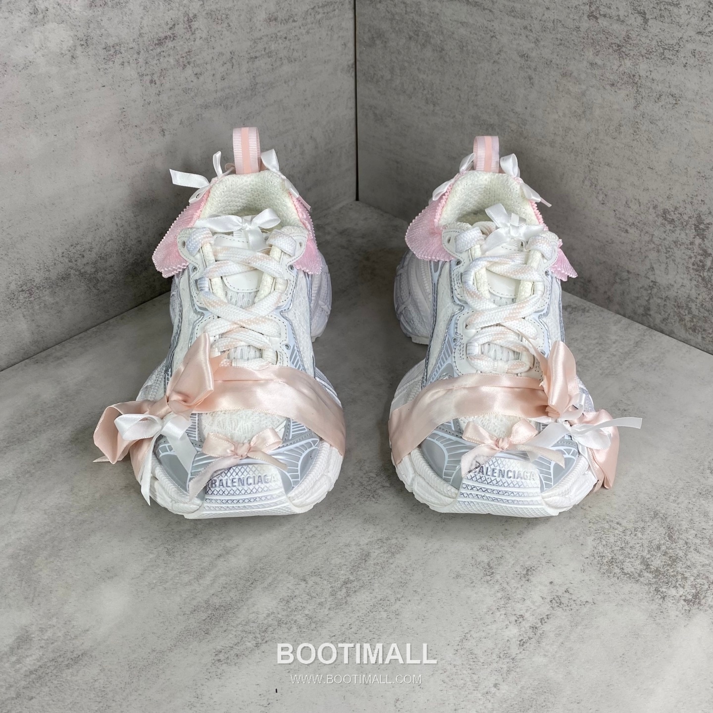 Balenciaga 3XL Denim Mesh Polyurethane Chunky Sneakers with Lace Ribbon Reflective Detail 발렌시아가 3XL 데님 메쉬 폴리우레탄 청키 스니커즈 레이스 리본 리플렉티브 디테일 3cm 4