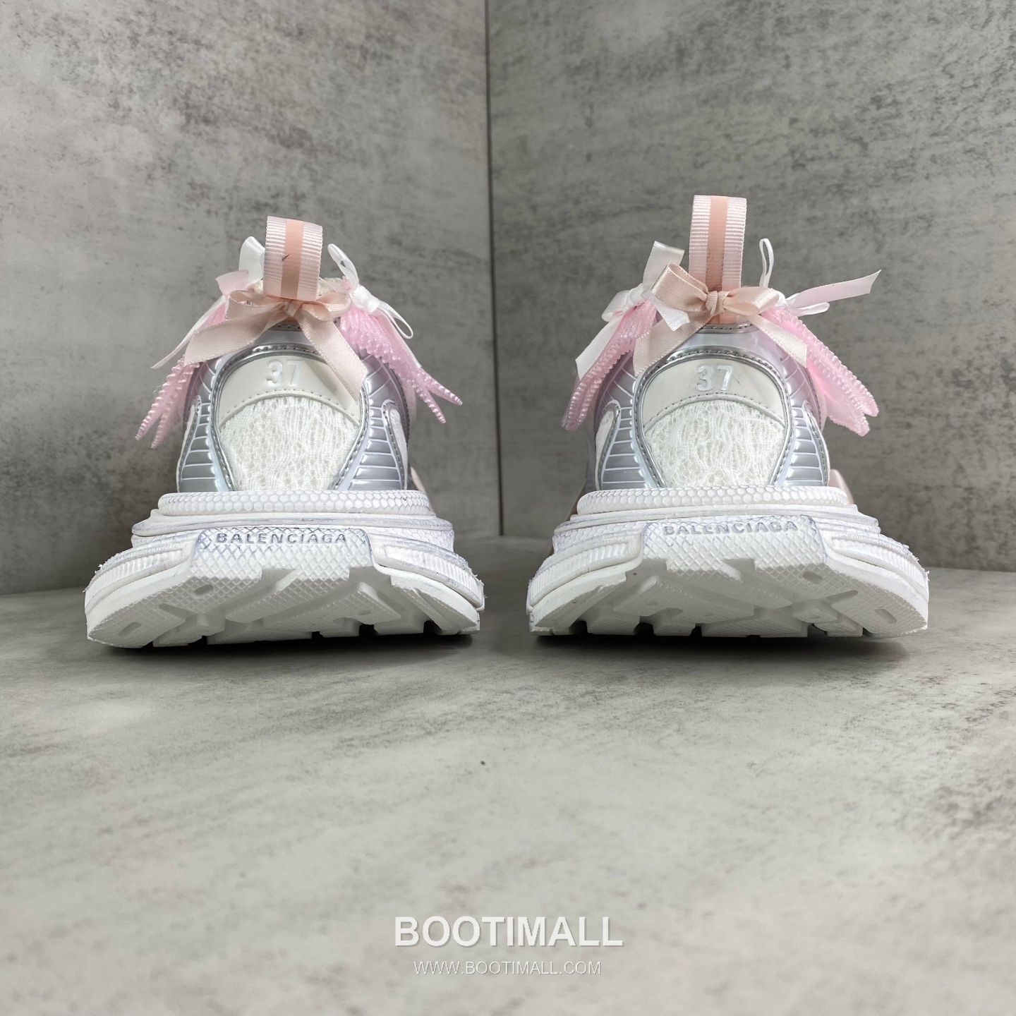 Balenciaga 3XL Denim Mesh Polyurethane Chunky Sneakers with Lace Ribbon Reflective Detail 발렌시아가 3XL 데님 메쉬 폴리우레탄 청키 스니커즈 레이스 리본 리플렉티브 디테일 3cm 5