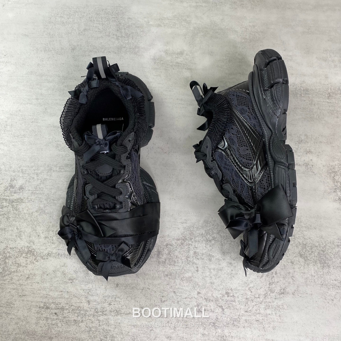 Balenciaga 3XL Denim Mesh Polyurethane Chunky Sneakers with Lace Ribbon Reflective Detail 발렌시아가 3XL 데님 메쉬 폴리우레탄 청키 스니커즈 레이스 리본 리플렉티브 디테일 3cm 3