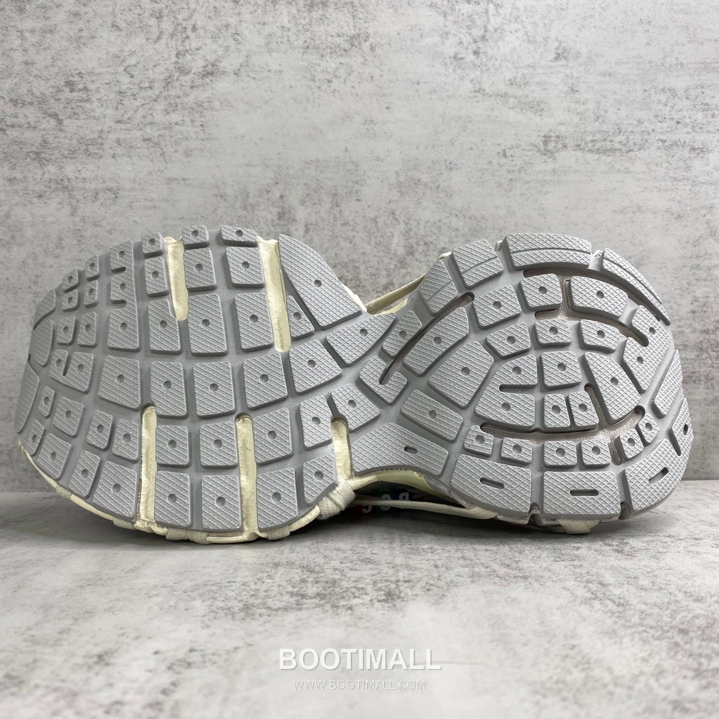 Balenciaga 3XL Extreme Laces Mesh Polyurethane Chunky Runner Sneakers with Oversized Lace Detail 발렌시아가 3XL 익스트림 레이스 메쉬 폴리우레탄 청키 러너 스니커즈 오버사이즈 레이스 디테일 W3XBD9188 3cm 8