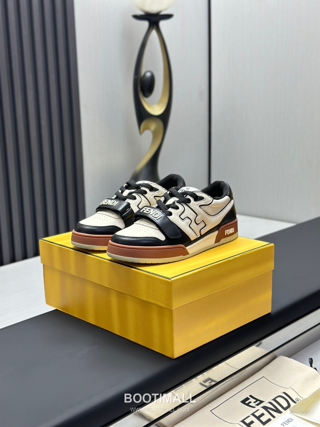 Fendi Match Suede Leather Low Sneakers with FF Stitch Logo Rubber Sole Detail 펜디 매치 스웨이드 레더 로우 스니커즈 FF 스티치 로고 러버솔 디테일 3cm 1