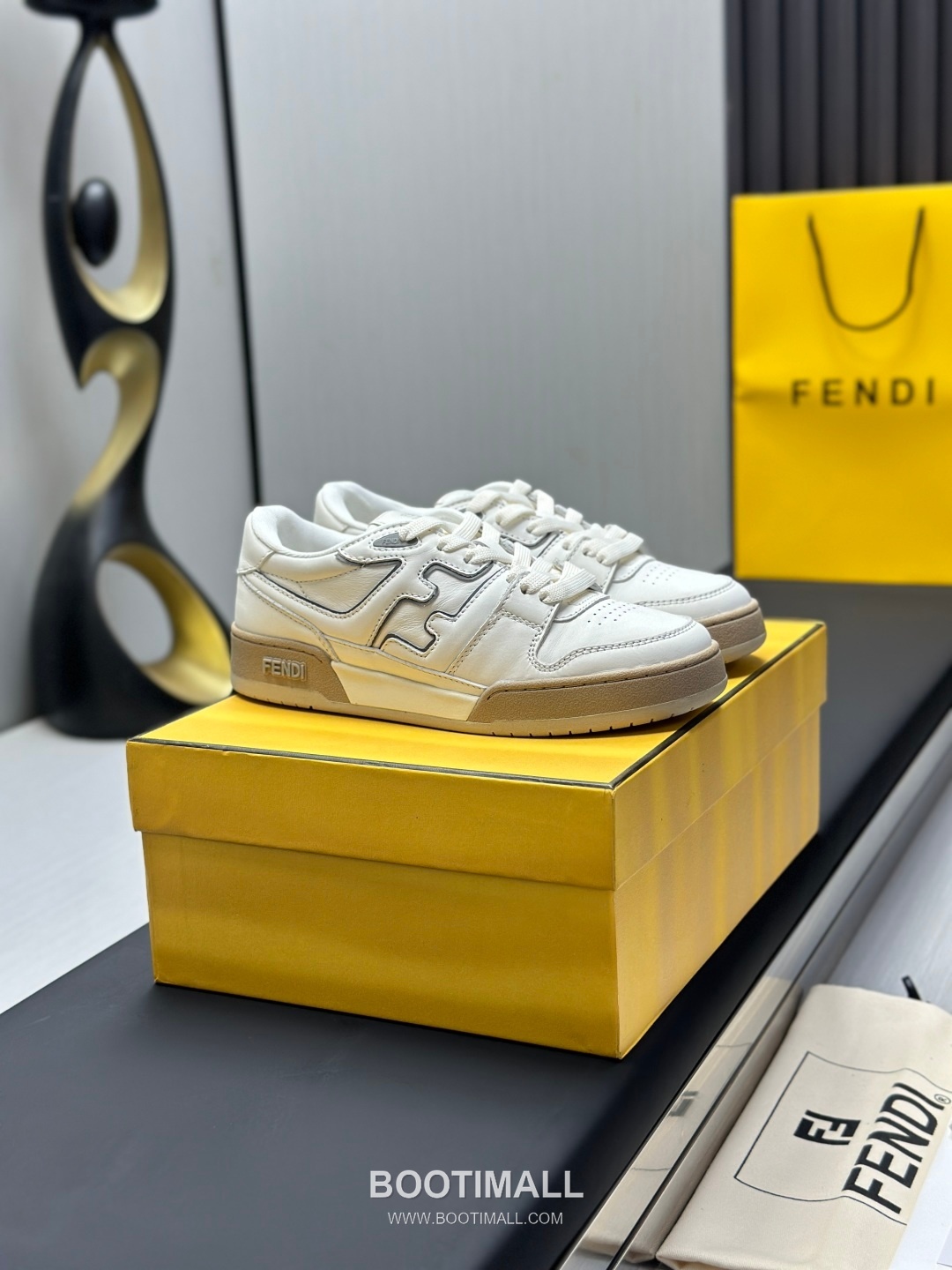Fendi Match Suede Calfskin Leather Low Sneakers with FF Stitch Logo Embossed Sole Detail 펜디 매치 스웨이드 카프스킨 레더 로우 스니커즈 FF 스티치 로고 엠보싱 솔 디테일 3cm 2