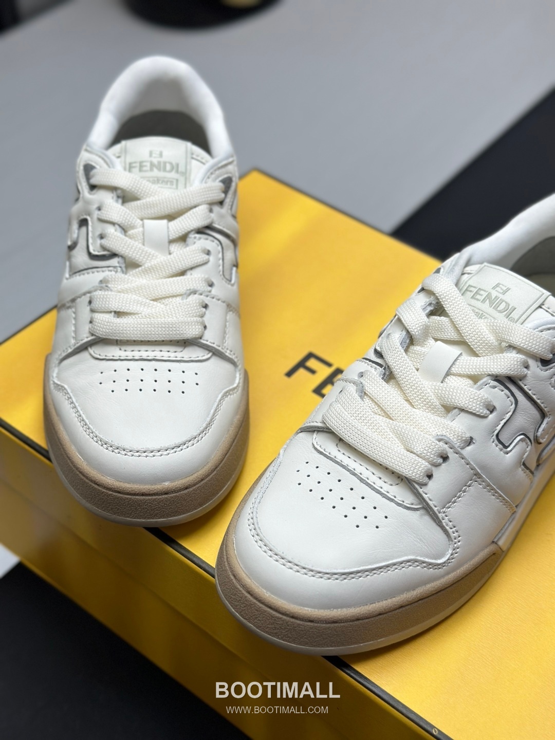 Fendi Match Suede Calfskin Leather Low Sneakers with FF Stitch Logo Embossed Sole Detail 펜디 매치 스웨이드 카프스킨 레더 로우 스니커즈 FF 스티치 로고 엠보싱 솔 디테일 3cm 5