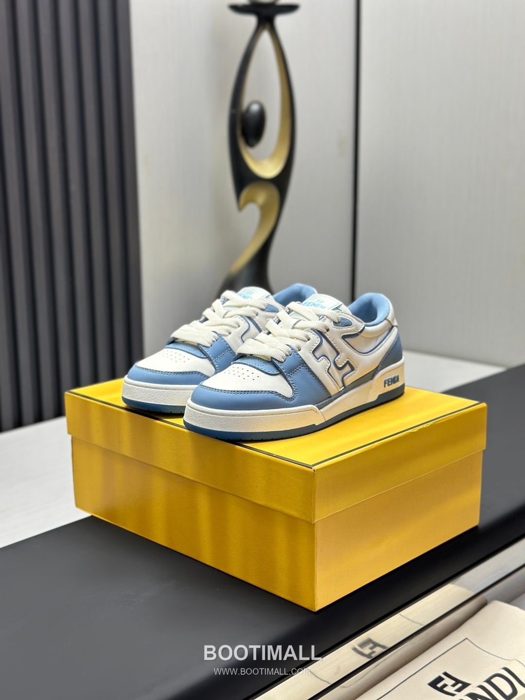 Fendi Match Suede Calfskin Leather Low Sneakers with FF Stitch Logo Embossed Sole Detail 펜디 매치 스웨이드 카프스킨 레더 로우 스니커즈 FF 스티치 로고 엠보싱 솔 디테일 3cm 1