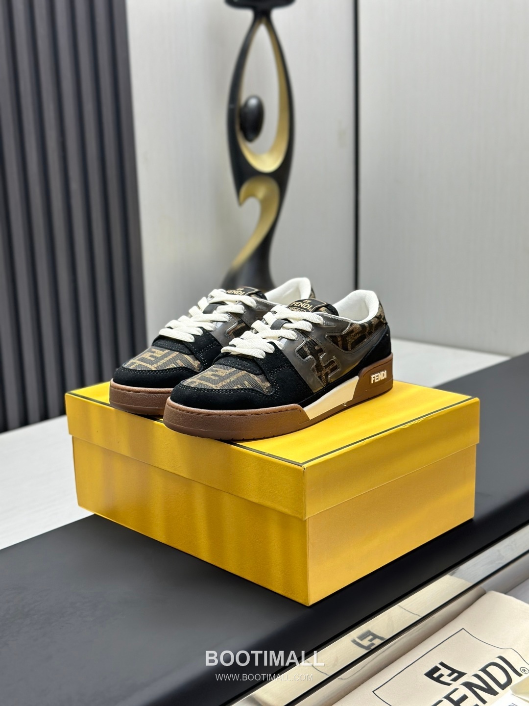 Fendi Match Suede Calfskin Leather Low Sneakers with FF Stitch Logo Embossed Sole Detail 펜디 매치 스웨이드 카프스킨 레더 로우 스니커즈 FF 스티치 로고 엠보싱 솔 디테일 3cm 1