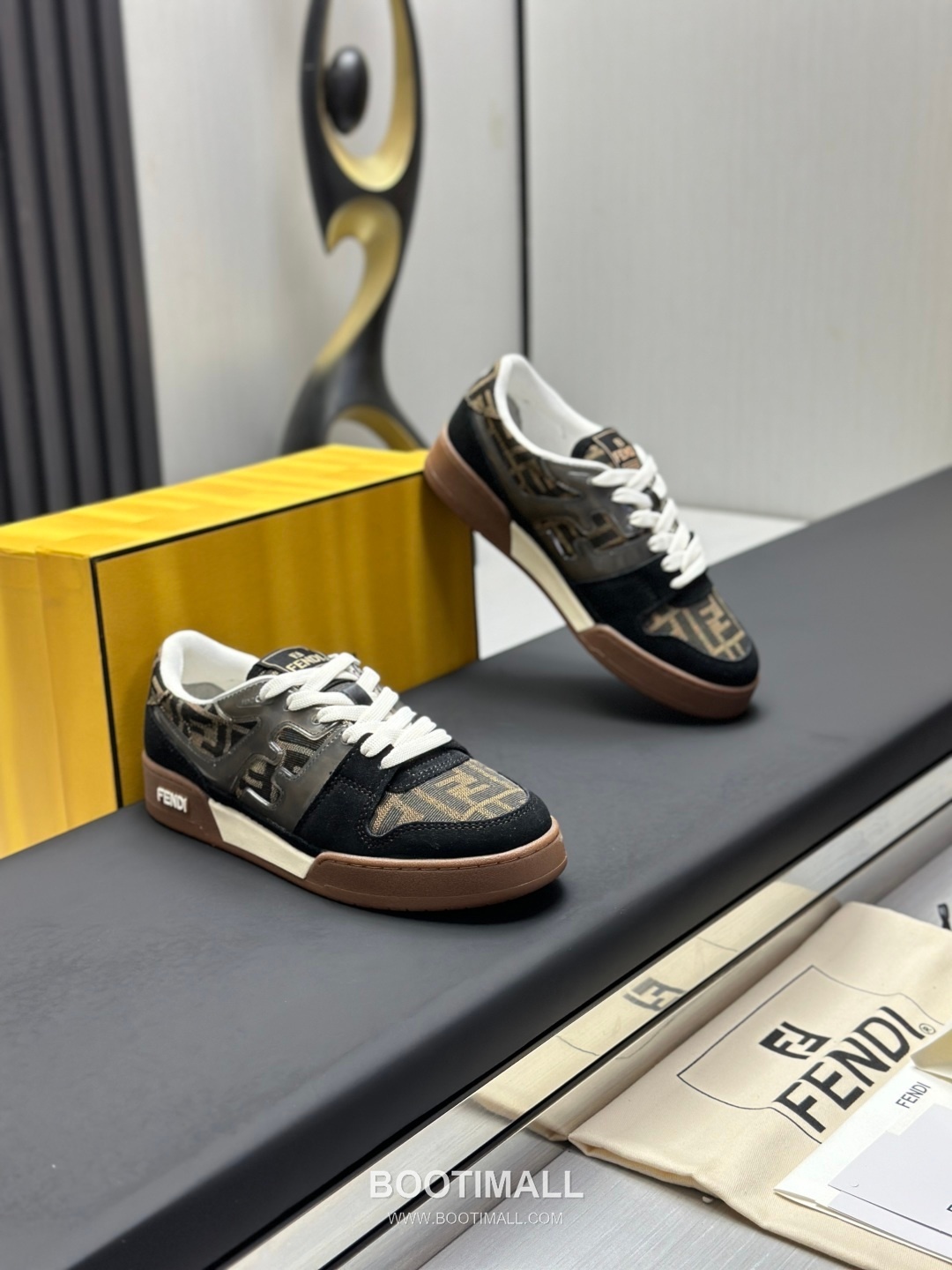 Fendi Match Suede Calfskin Leather Low Sneakers with FF Stitch Logo Embossed Sole Detail 펜디 매치 스웨이드 카프스킨 레더 로우 스니커즈 FF 스티치 로고 엠보싱 솔 디테일 3cm 3