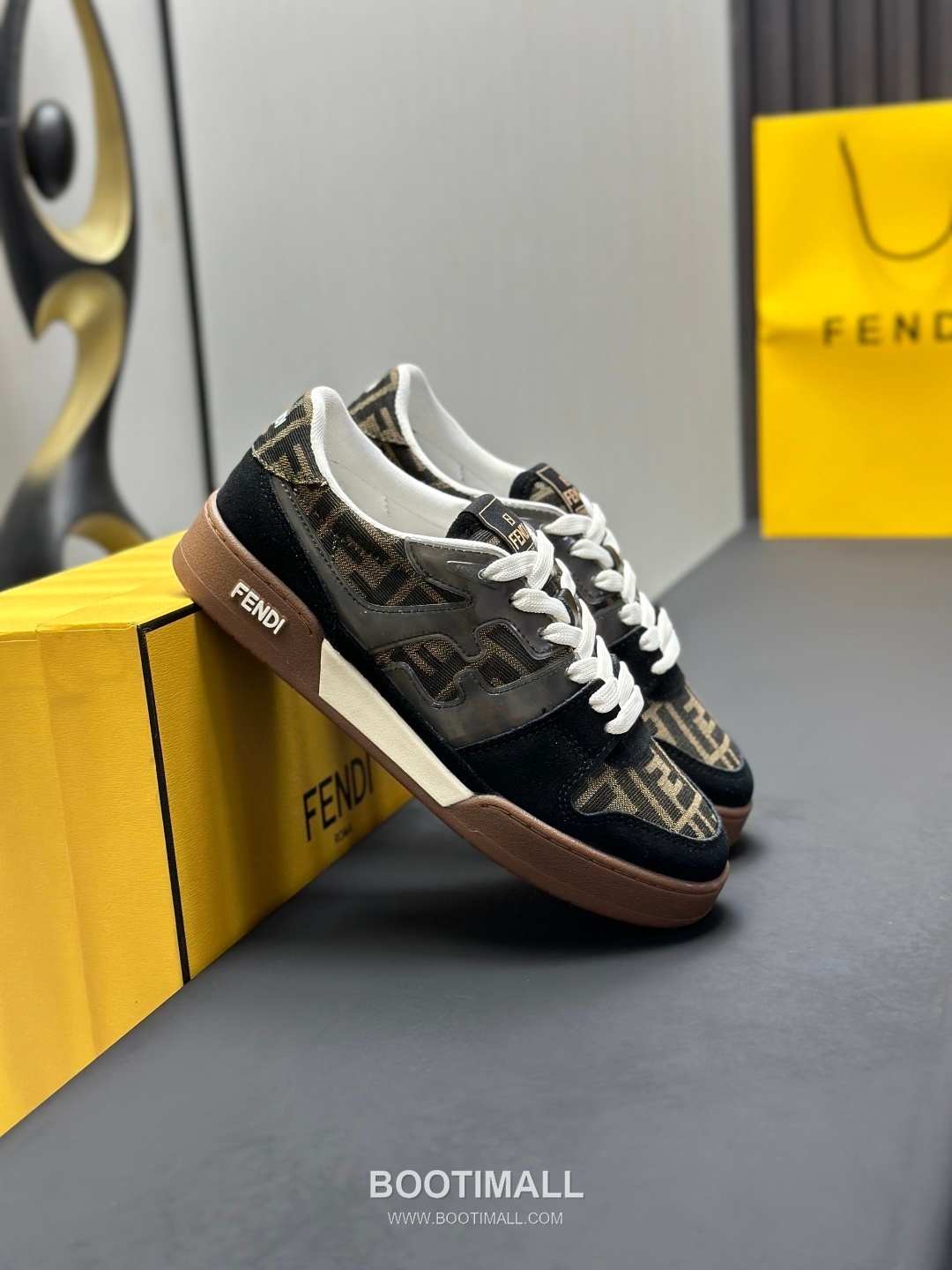 Fendi Match Suede Calfskin Leather Low Sneakers with FF Stitch Logo Embossed Sole Detail 펜디 매치 스웨이드 카프스킨 레더 로우 스니커즈 FF 스티치 로고 엠보싱 솔 디테일 3cm 4