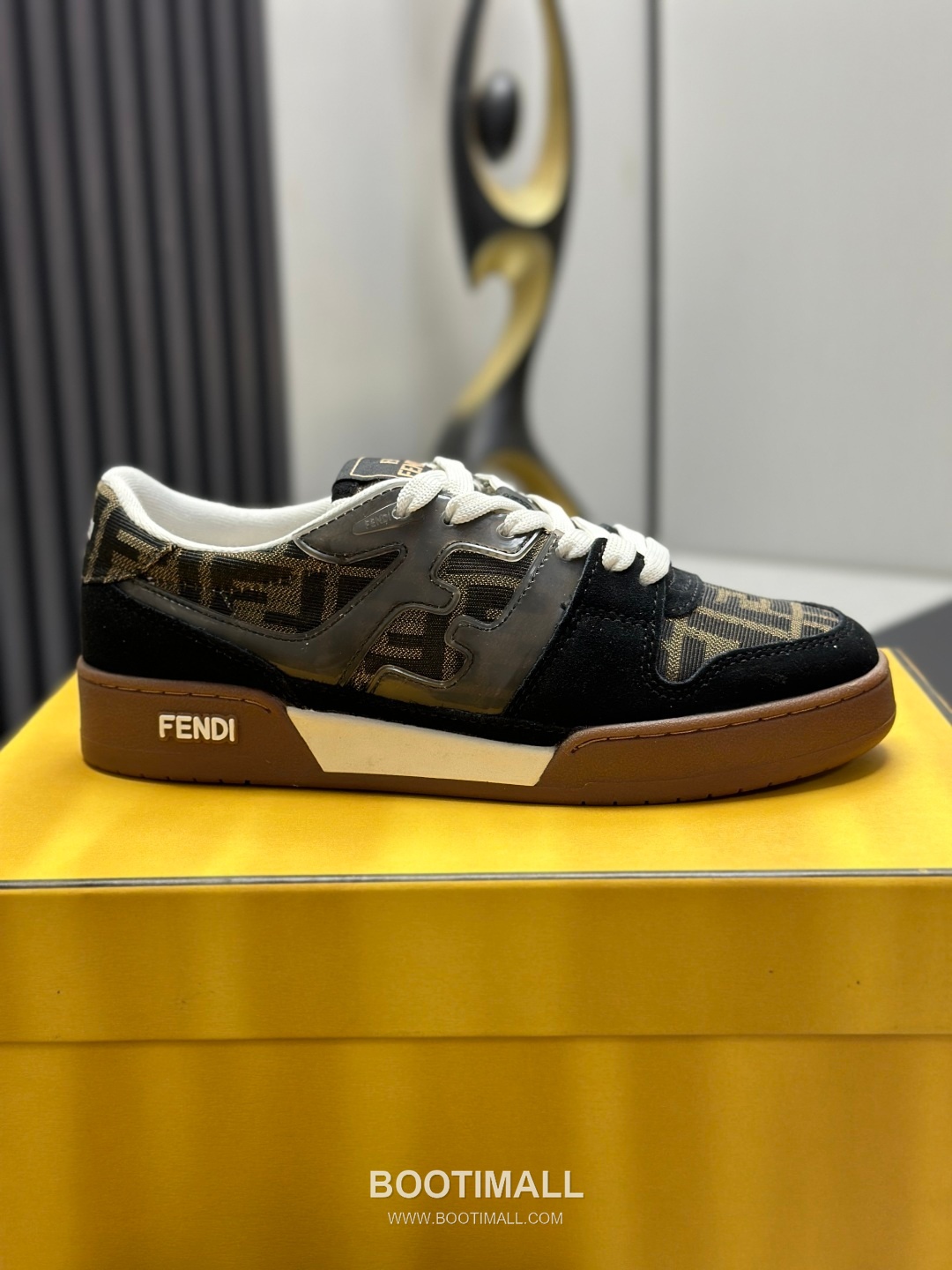 Fendi Match Suede Calfskin Leather Low Sneakers with FF Stitch Logo Embossed Sole Detail 펜디 매치 스웨이드 카프스킨 레더 로우 스니커즈 FF 스티치 로고 엠보싱 솔 디테일 3cm 9