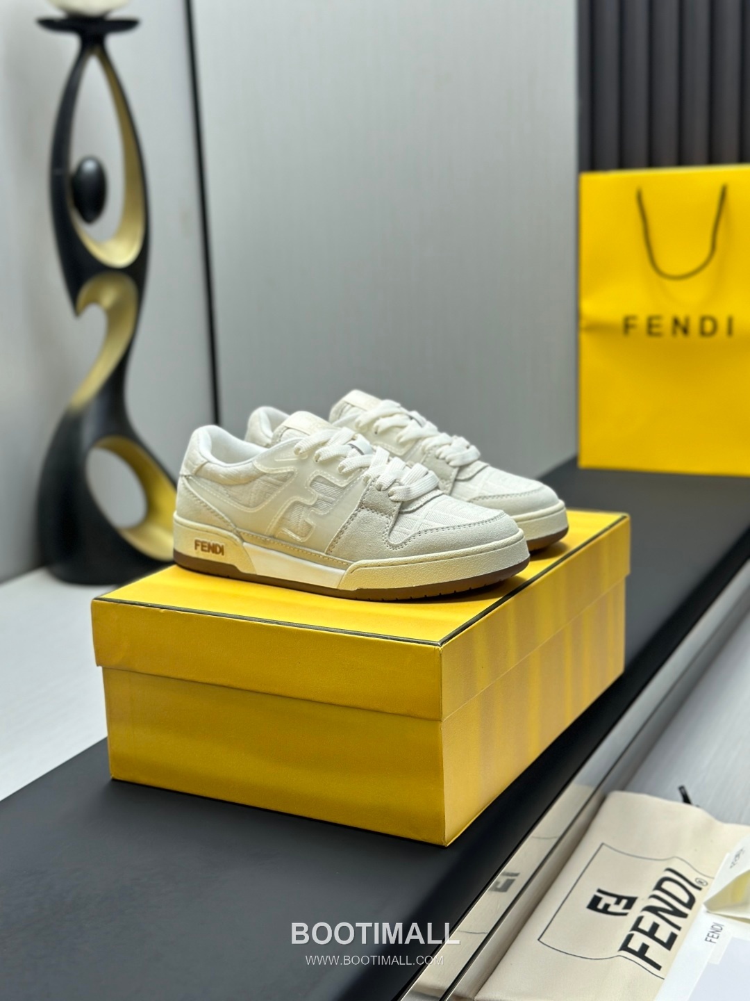 Fendi Match Suede Calfskin Leather Low Sneakers with FF Stitch Logo Embossed Sole Detail 펜디 매치 스웨이드 카프스킨 레더 로우 스니커즈 FF 스티치 로고 엠보싱 솔 디테일 3cm 2