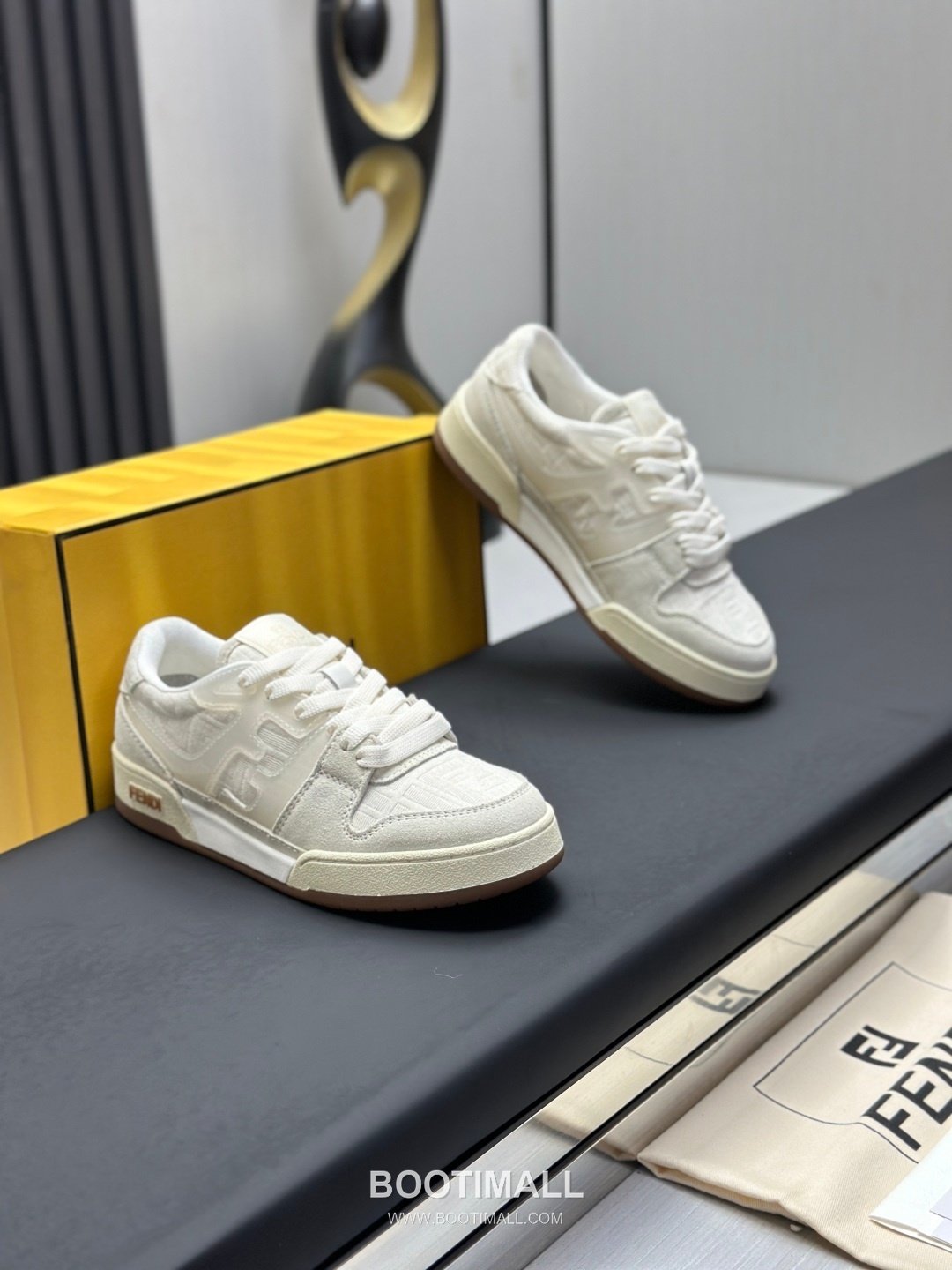 Fendi Match Suede Calfskin Leather Low Sneakers with FF Stitch Logo Embossed Sole Detail 펜디 매치 스웨이드 카프스킨 레더 로우 스니커즈 FF 스티치 로고 엠보싱 솔 디테일 3cm 3
