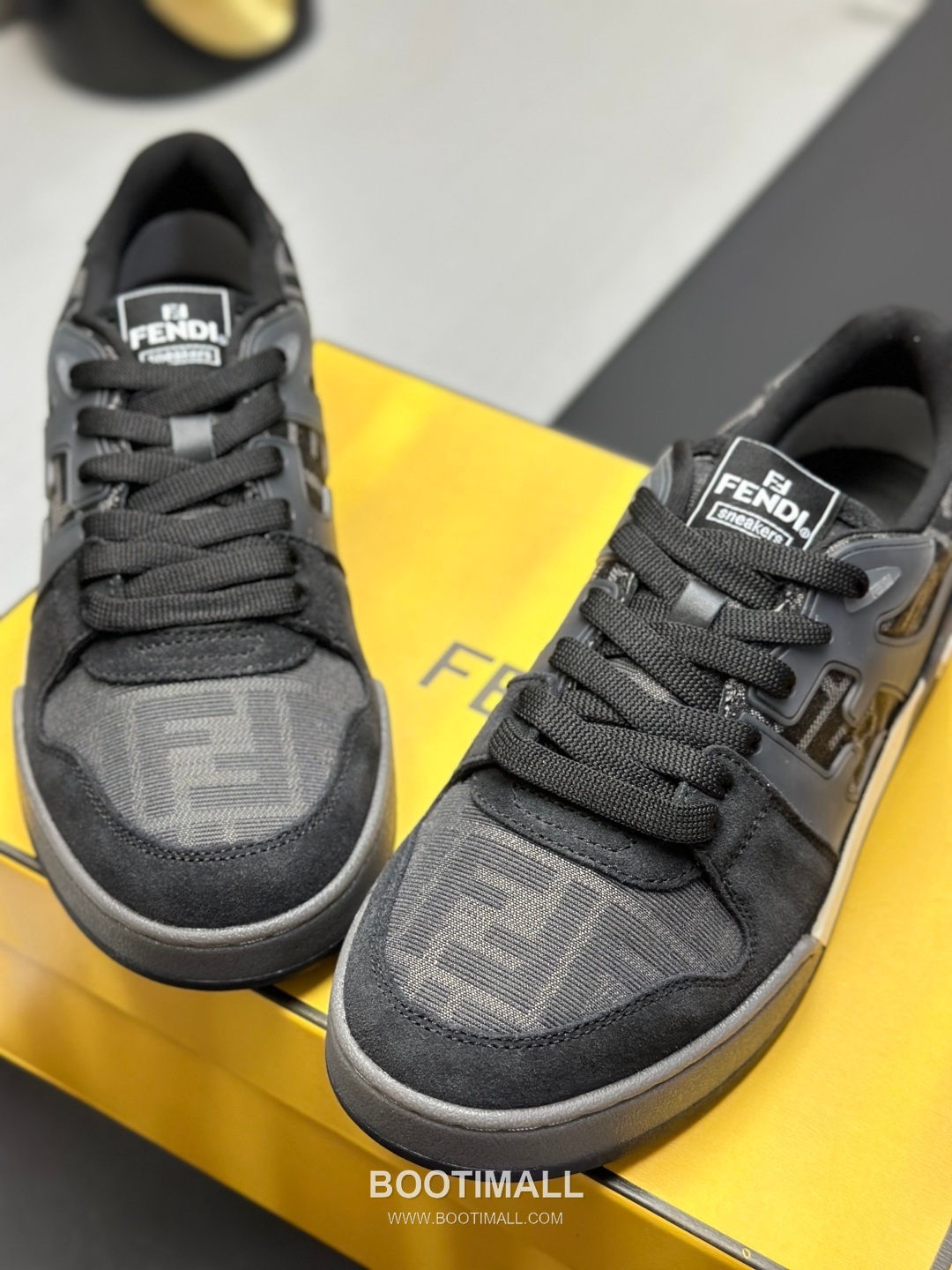 Fendi Match Suede Calfskin Leather Low Sneakers with FF Stitch Logo Embossed Sole Detail 펜디 매치 스웨이드 카프스킨 레더 로우 스니커즈 FF 스티치 로고 엠보싱 솔 디테일 3cm 7