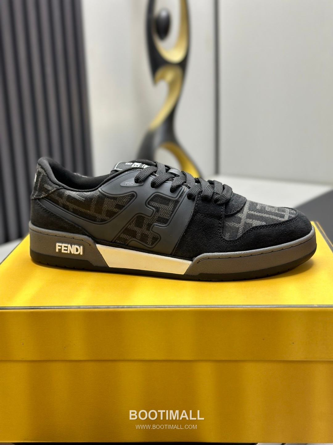 Fendi Match Suede Calfskin Leather Low Sneakers with FF Stitch Logo Embossed Sole Detail 펜디 매치 스웨이드 카프스킨 레더 로우 스니커즈 FF 스티치 로고 엠보싱 솔 디테일 3cm 9