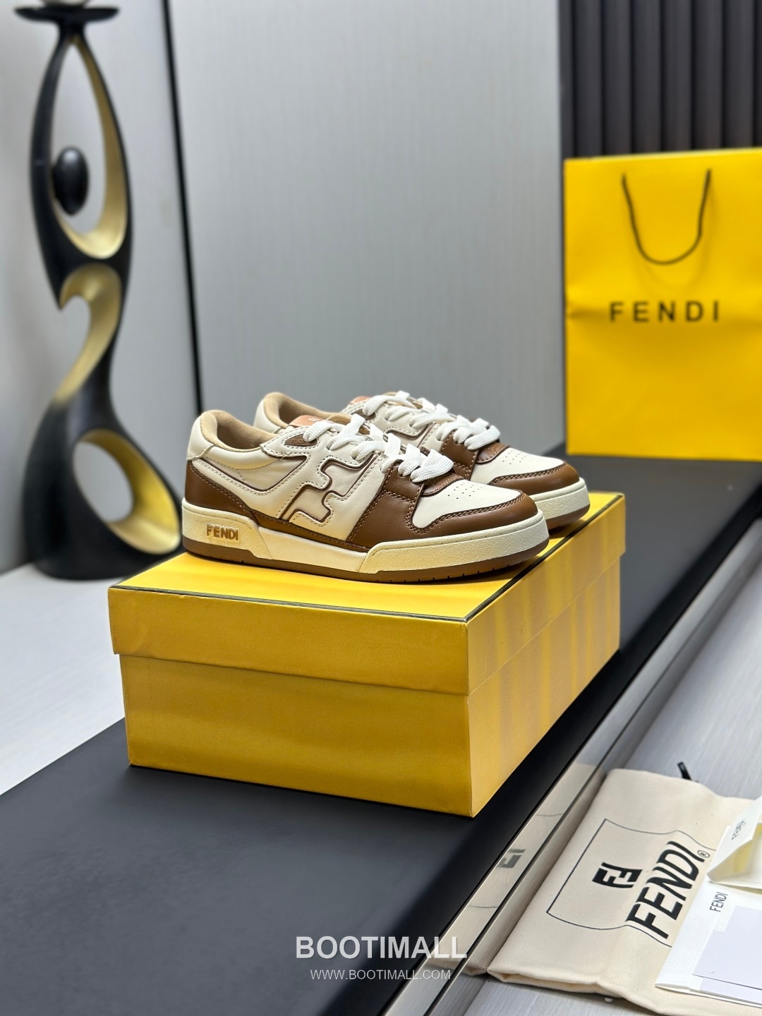 Fendi Match Suede Calfskin Leather Low Sneakers with FF Stitch Logo Embossed Sole Detail 펜디 매치 스웨이드 카프스킨 레더 로우 스니커즈 FF 스티치 로고 엠보싱 솔 디테일 3cm 2