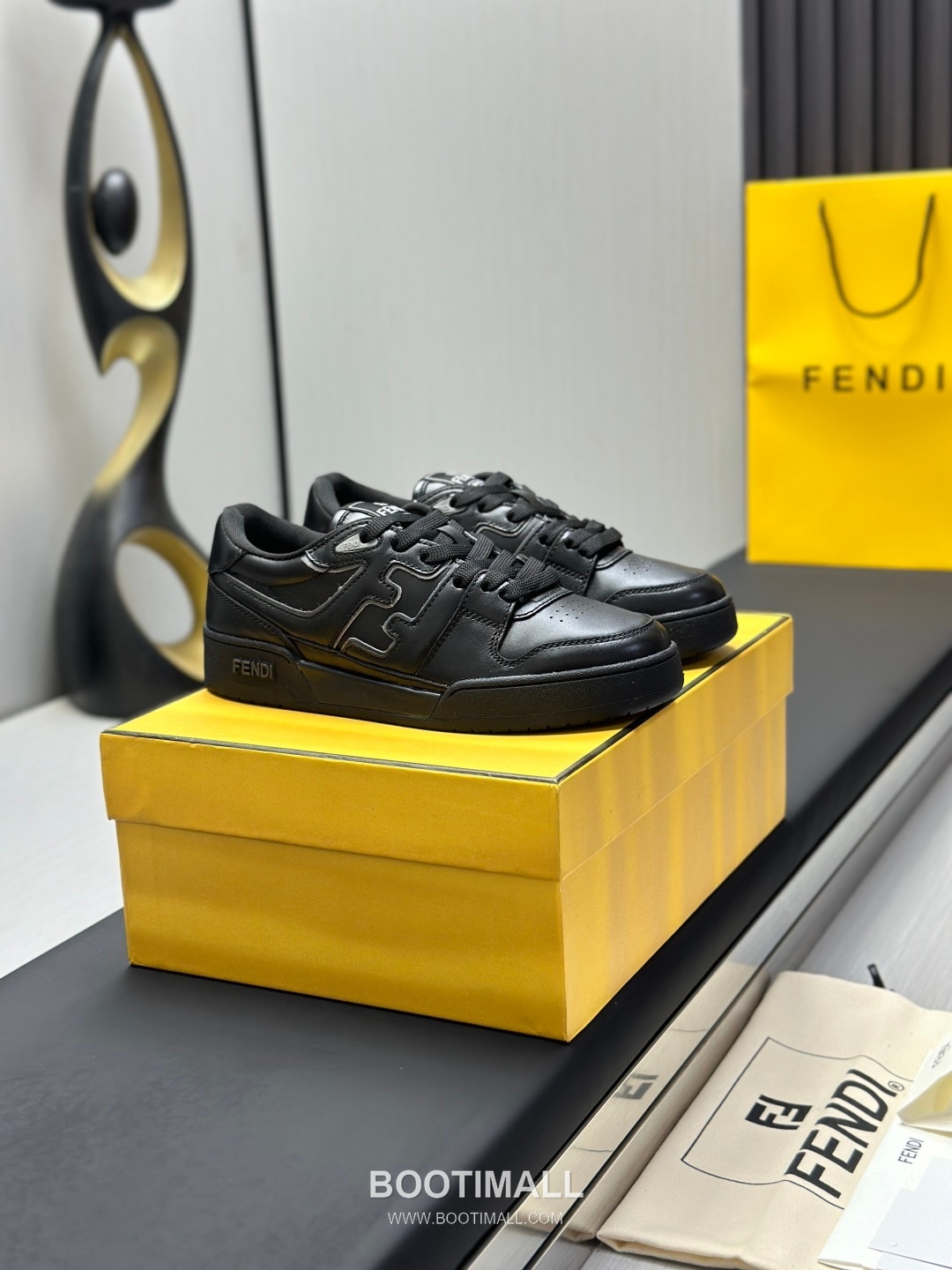 Fendi Match Suede Calfskin Leather Low Sneakers with FF Stitch Logo Embossed Sole Detail 펜디 매치 스웨이드 카프스킨 레더 로우 스니커즈 FF 스티치 로고 엠보싱 솔 디테일 3cm 2