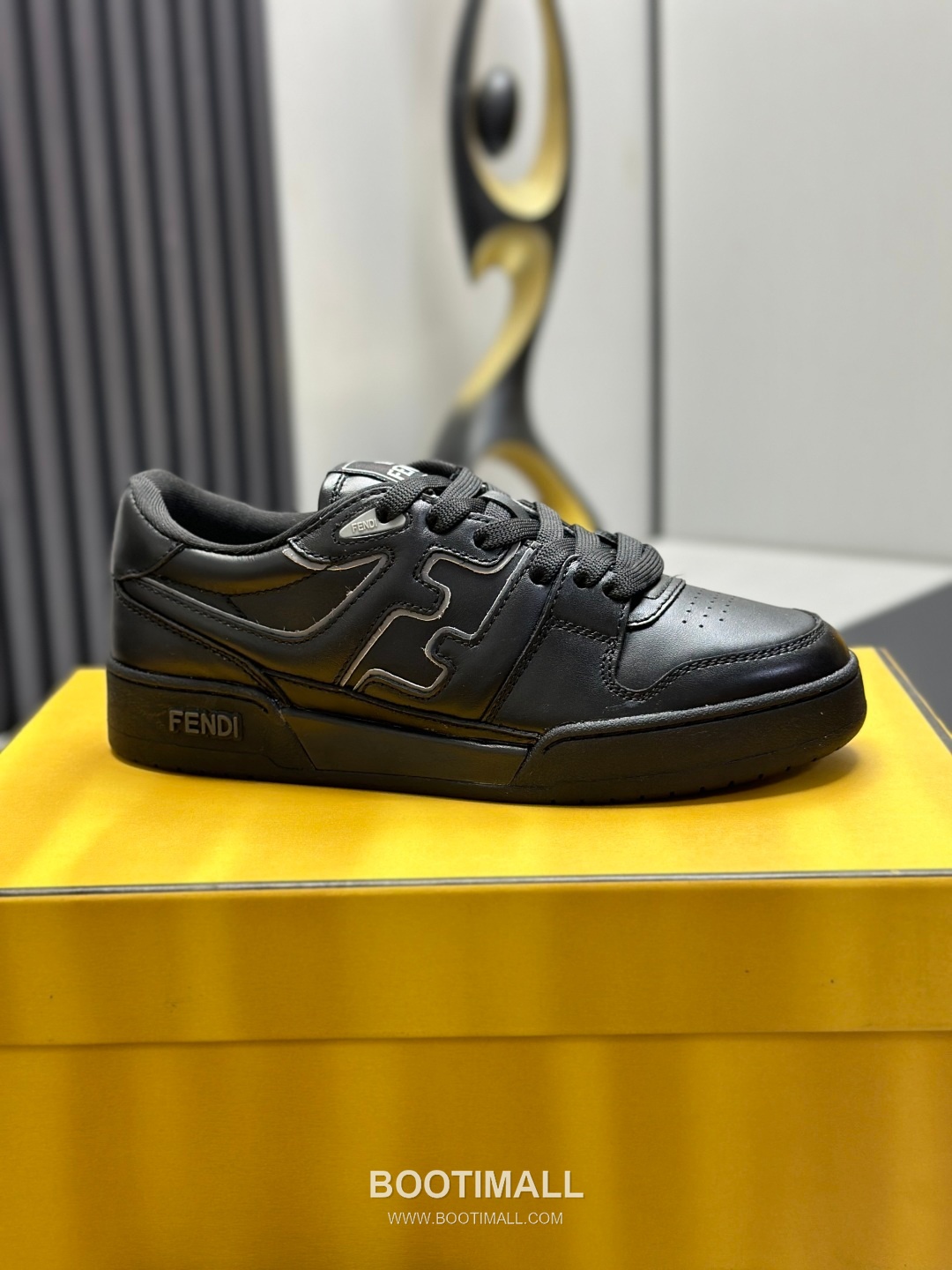 Fendi Match Suede Calfskin Leather Low Sneakers with FF Stitch Logo Embossed Sole Detail 펜디 매치 스웨이드 카프스킨 레더 로우 스니커즈 FF 스티치 로고 엠보싱 솔 디테일 3cm 9