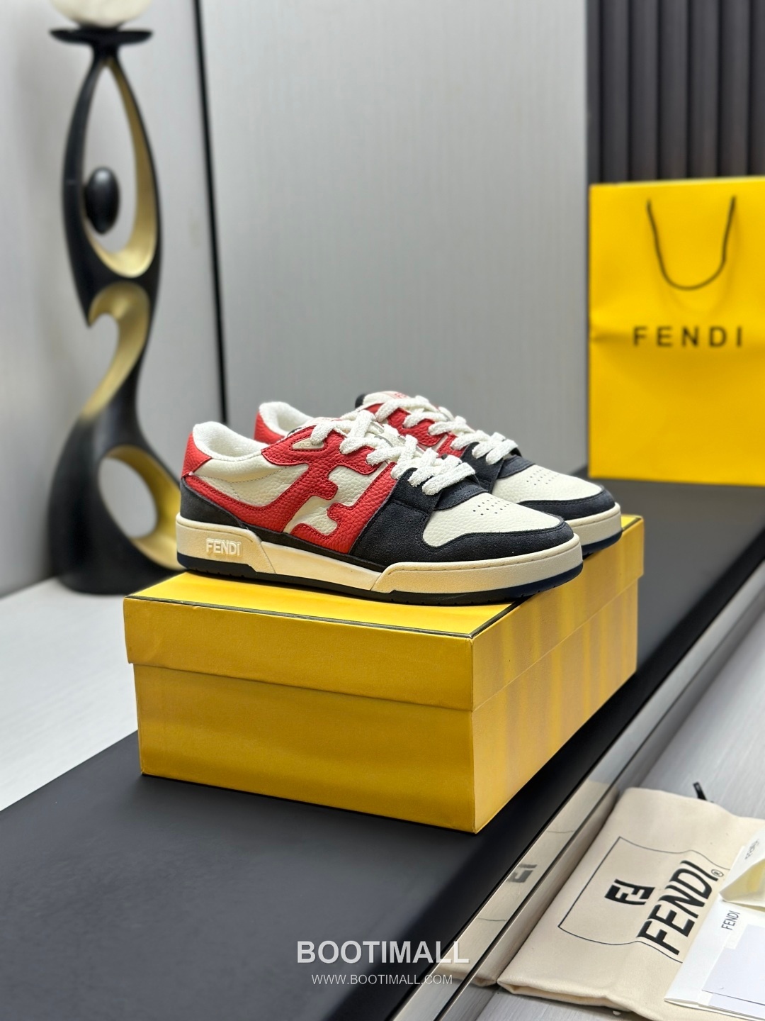 Fendi Match Suede Calfskin Leather Low Sneakers with FF Stitch Logo Embossed Sole Detail 펜디 매치 스웨이드 카프스킨 레더 로우 스니커즈 FF 스티치 로고 엠보싱 솔 디테일 3cm 2