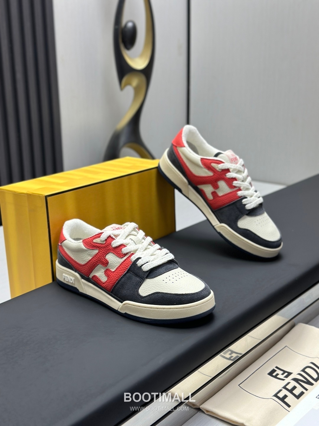 Fendi Match Suede Calfskin Leather Low Sneakers with FF Stitch Logo Embossed Sole Detail 펜디 매치 스웨이드 카프스킨 레더 로우 스니커즈 FF 스티치 로고 엠보싱 솔 디테일 3cm 3