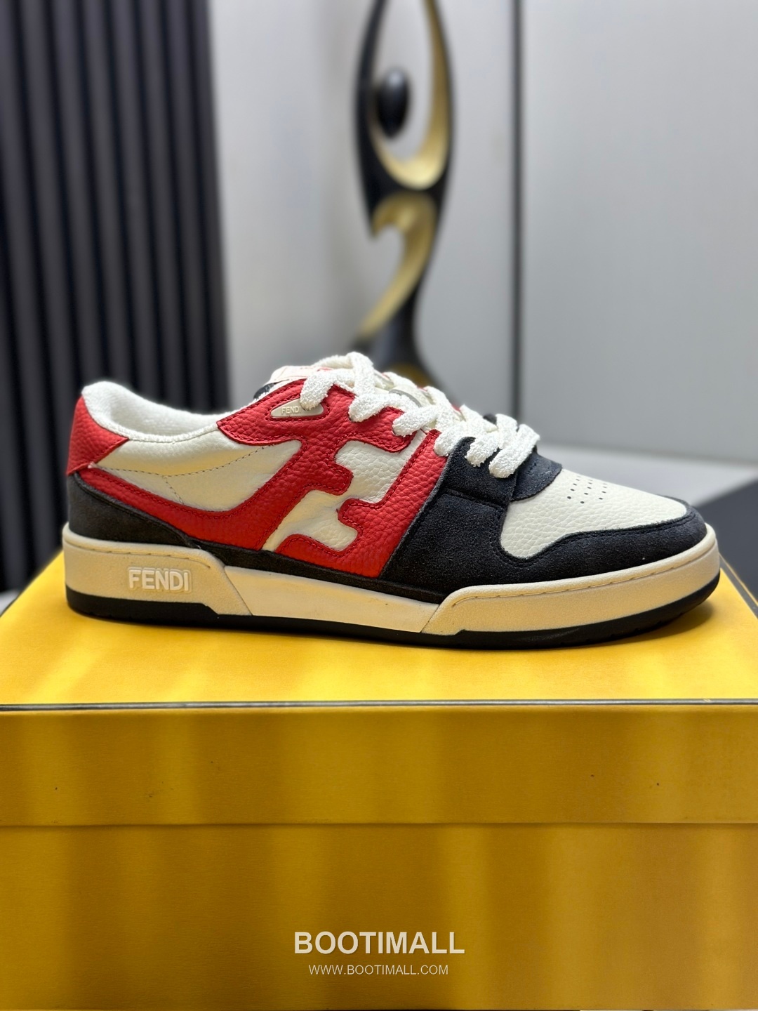 Fendi Match Suede Calfskin Leather Low Sneakers with FF Stitch Logo Embossed Sole Detail 펜디 매치 스웨이드 카프스킨 레더 로우 스니커즈 FF 스티치 로고 엠보싱 솔 디테일 3cm 9