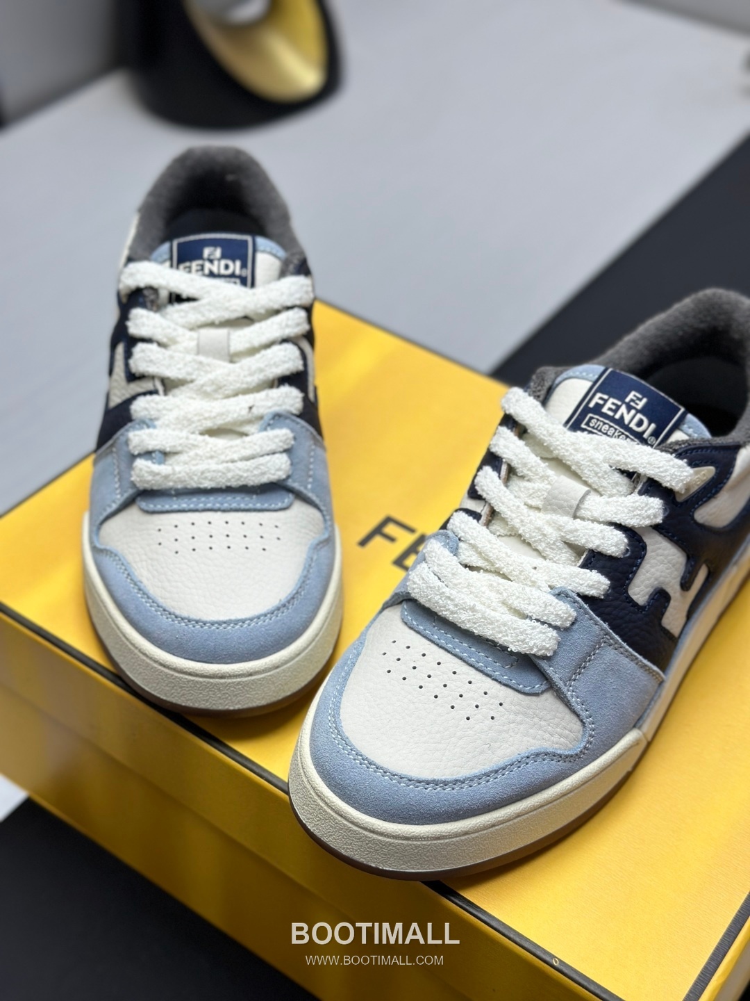 Fendi Match Suede Calfskin Leather Low Sneakers with FF Stitch Logo Embossed Sole Detail 펜디 매치 스웨이드 카프스킨 레더 로우 스니커즈 FF 스티치 로고 엠보싱 솔 디테일 3cm 5