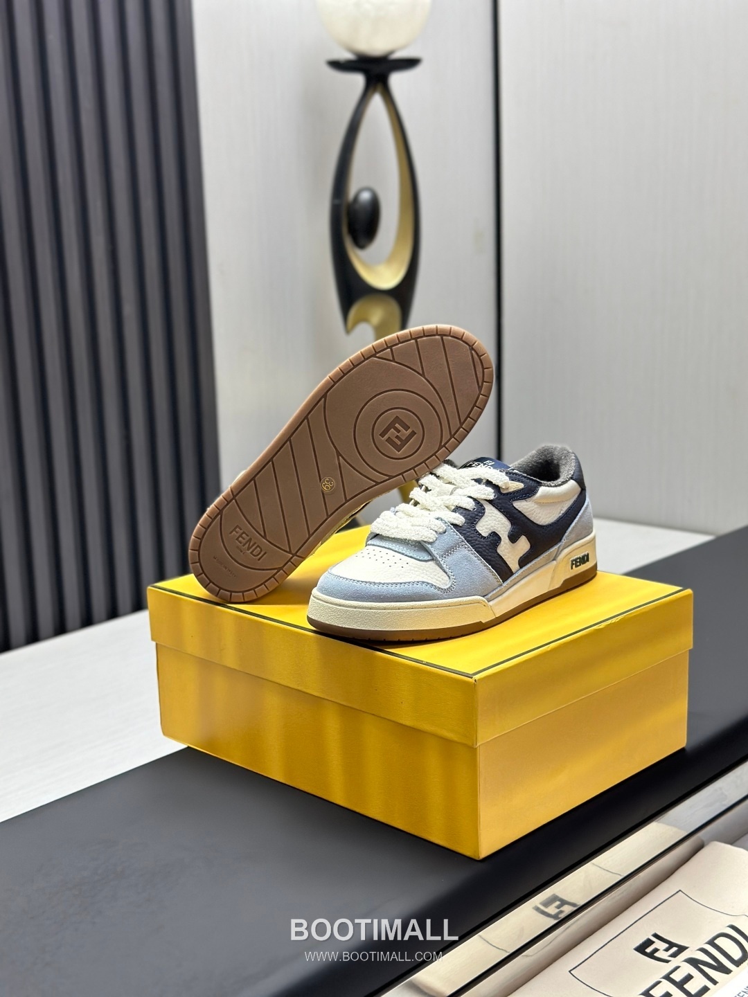 Fendi Match Suede Calfskin Leather Low Sneakers with FF Stitch Logo Embossed Sole Detail 펜디 매치 스웨이드 카프스킨 레더 로우 스니커즈 FF 스티치 로고 엠보싱 솔 디테일 3cm 6
