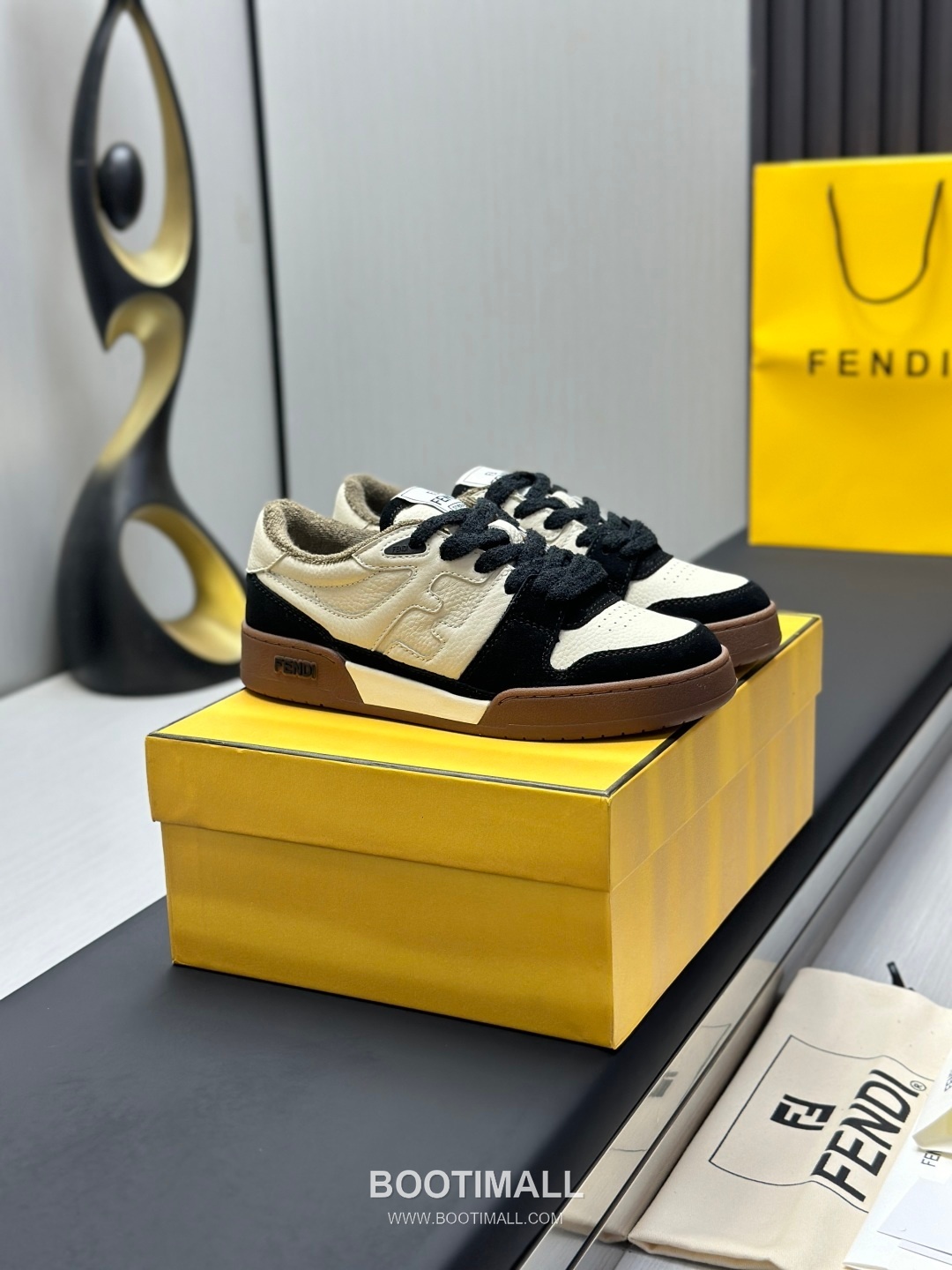 Fendi Match Suede Calfskin Leather Low Sneakers with FF Stitch Logo Embossed Sole Detail 펜디 매치 스웨이드 카프스킨 레더 로우 스니커즈 FF 스티치 로고 엠보싱 솔 디테일 3cm 2