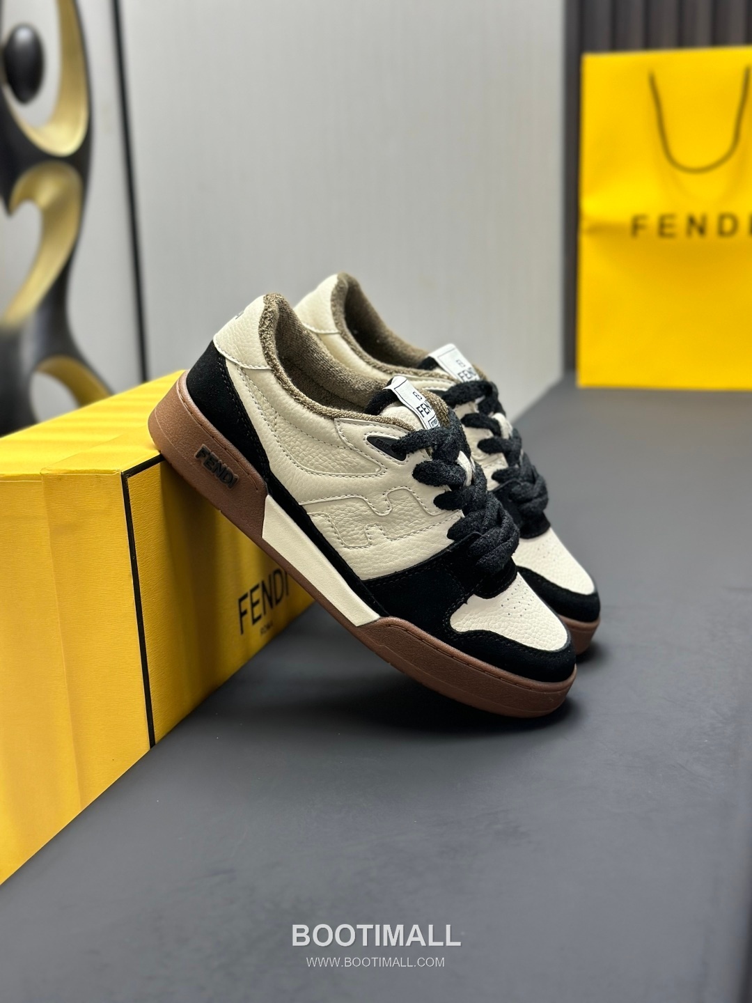Fendi Match Suede Calfskin Leather Low Sneakers with FF Stitch Logo Embossed Sole Detail 펜디 매치 스웨이드 카프스킨 레더 로우 스니커즈 FF 스티치 로고 엠보싱 솔 디테일 3cm 4
