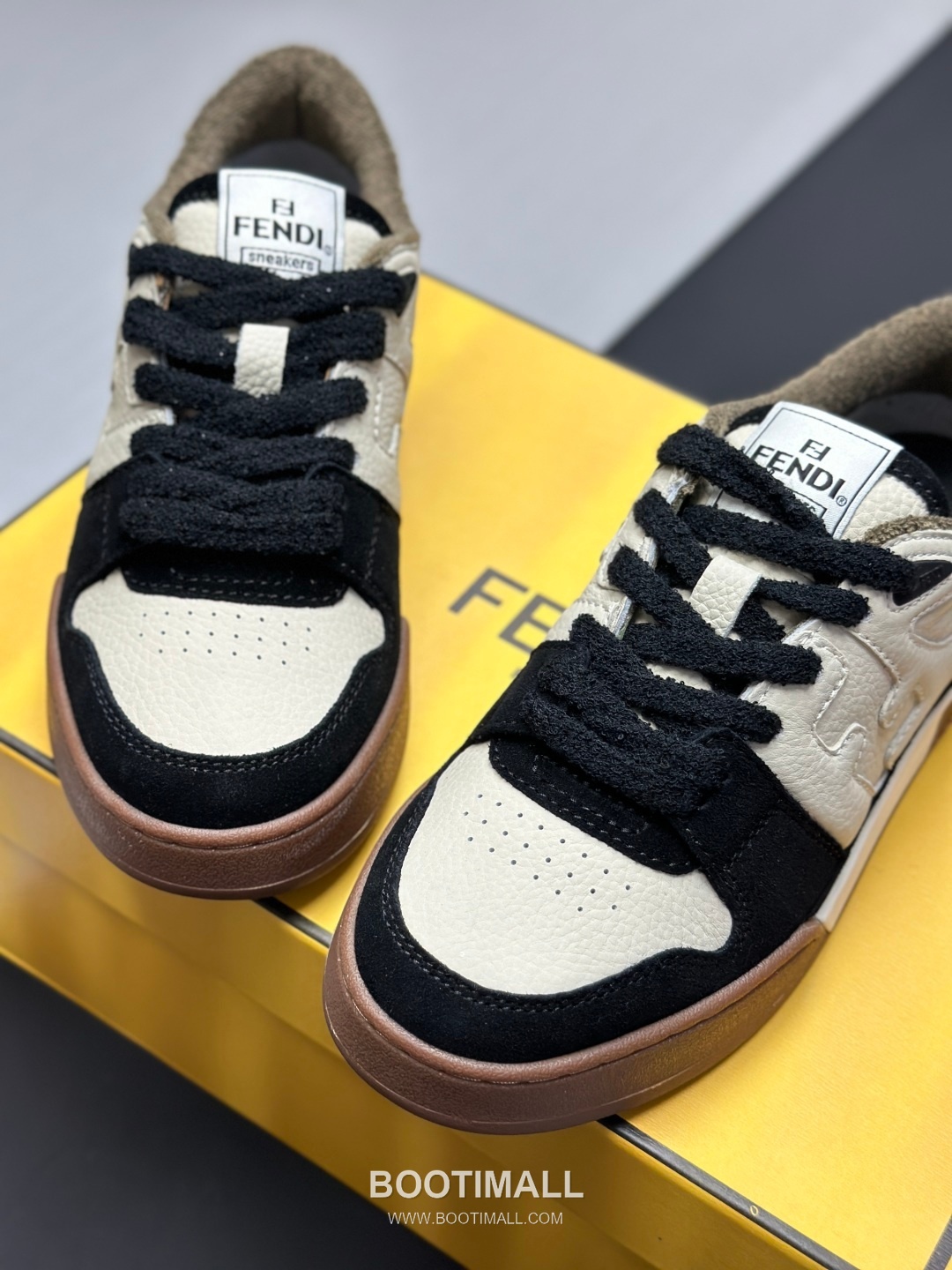 Fendi Match Suede Calfskin Leather Low Sneakers with FF Stitch Logo Embossed Sole Detail 펜디 매치 스웨이드 카프스킨 레더 로우 스니커즈 FF 스티치 로고 엠보싱 솔 디테일 3cm 6