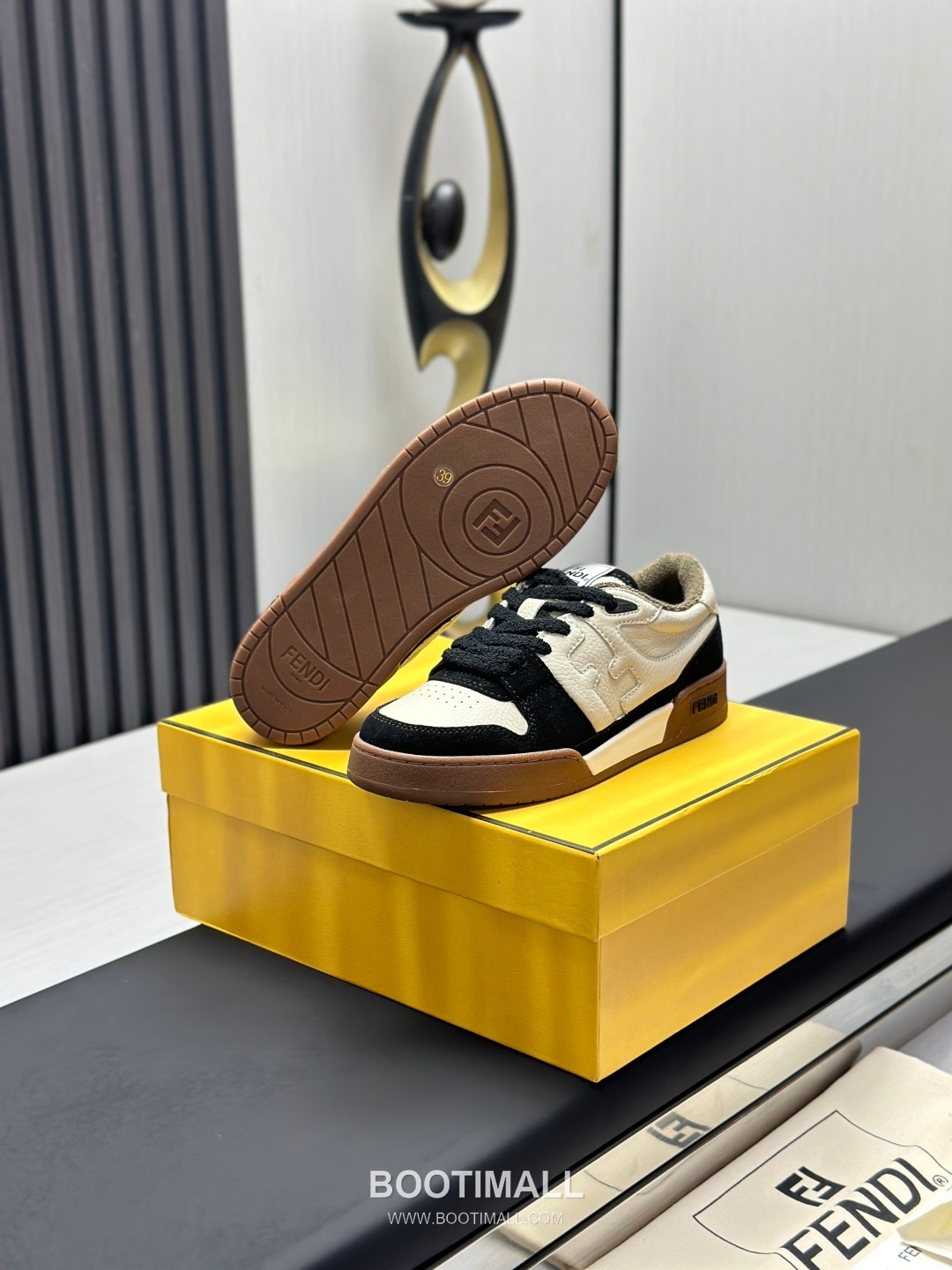 Fendi Match Suede Calfskin Leather Low Sneakers with FF Stitch Logo Embossed Sole Detail 펜디 매치 스웨이드 카프스킨 레더 로우 스니커즈 FF 스티치 로고 엠보싱 솔 디테일 3cm 7