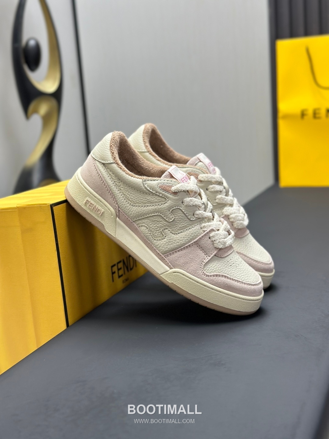 Fendi Match Suede Calfskin Leather Low Sneakers with FF Stitch Logo Embossed Sole Detail 펜디 매치 스웨이드 카프스킨 레더 로우 스니커즈 FF 스티치 로고 엠보싱 솔 디테일 3cm 4