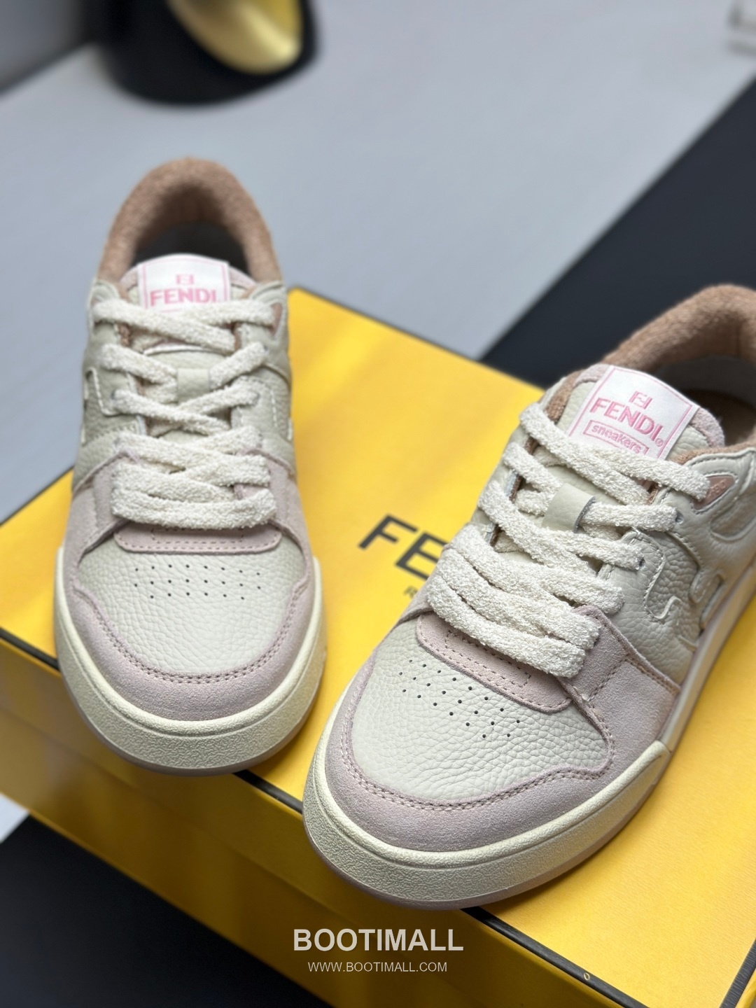 Fendi Match Suede Calfskin Leather Low Sneakers with FF Stitch Logo Embossed Sole Detail 펜디 매치 스웨이드 카프스킨 레더 로우 스니커즈 FF 스티치 로고 엠보싱 솔 디테일 3cm 7