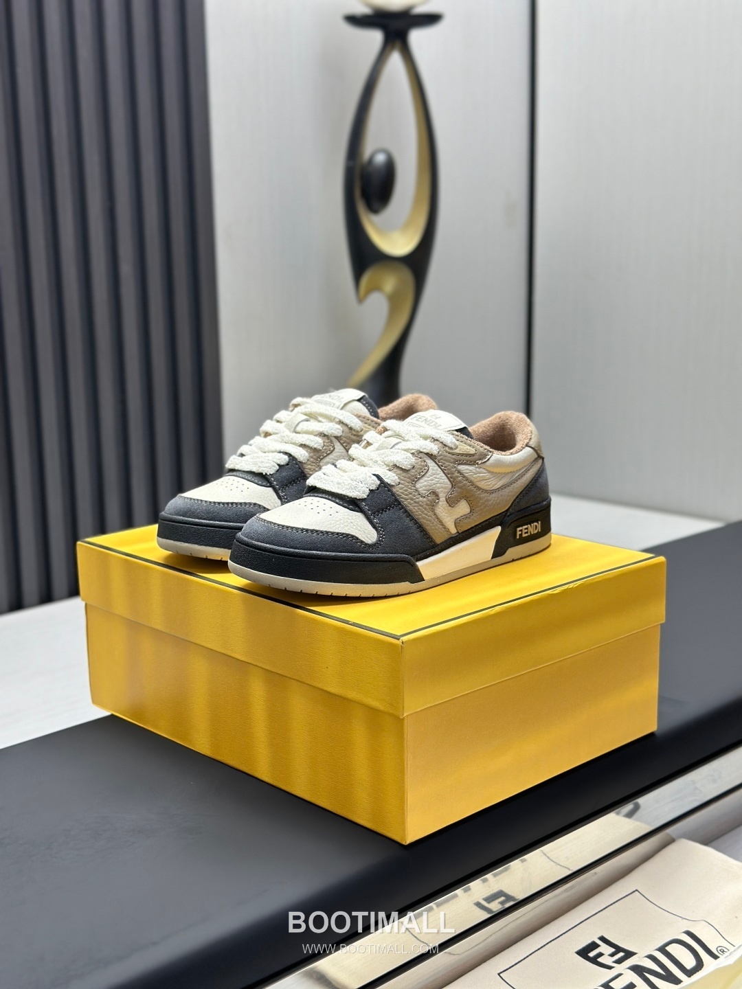 Fendi Match Suede Calfskin Leather Low Sneakers with FF Stitch Logo Embossed Sole Detail 펜디 매치 스웨이드 카프스킨 레더 로우 스니커즈 FF 스티치 로고 엠보싱 솔 디테일 3cm 1