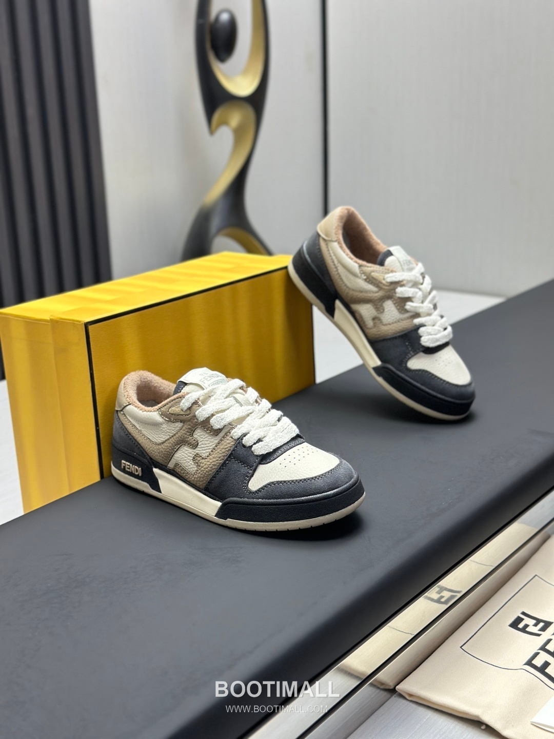 Fendi Match Suede Calfskin Leather Low Sneakers with FF Stitch Logo Embossed Sole Detail 펜디 매치 스웨이드 카프스킨 레더 로우 스니커즈 FF 스티치 로고 엠보싱 솔 디테일 3cm 3