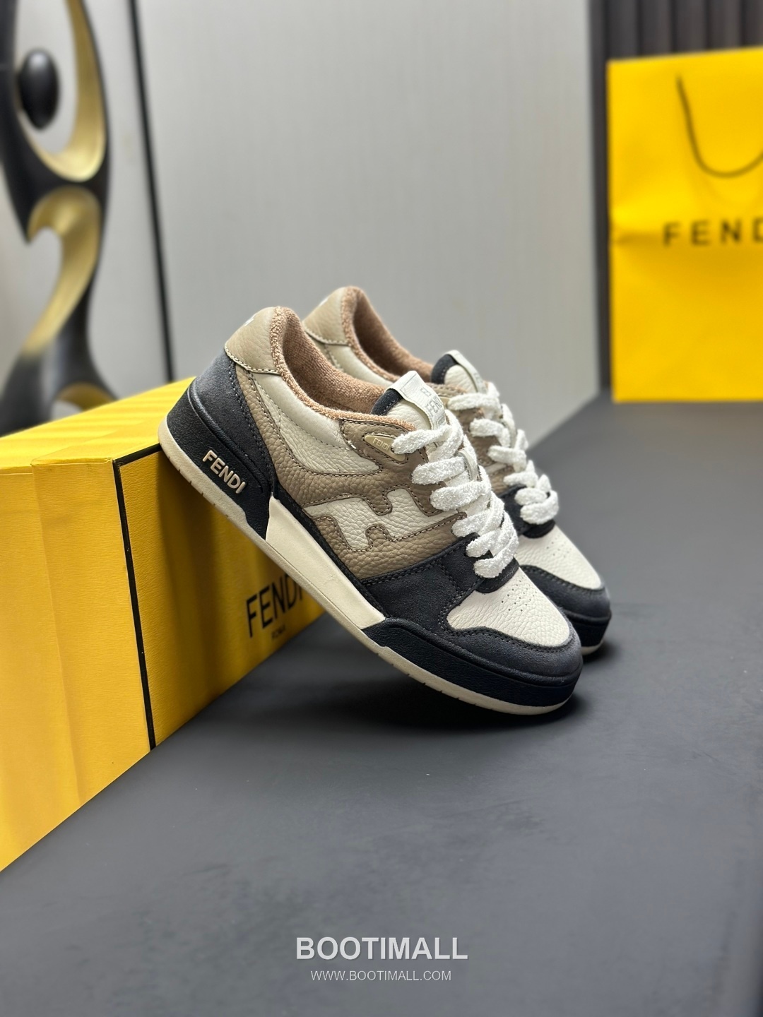 Fendi Match Suede Calfskin Leather Low Sneakers with FF Stitch Logo Embossed Sole Detail 펜디 매치 스웨이드 카프스킨 레더 로우 스니커즈 FF 스티치 로고 엠보싱 솔 디테일 3cm 4
