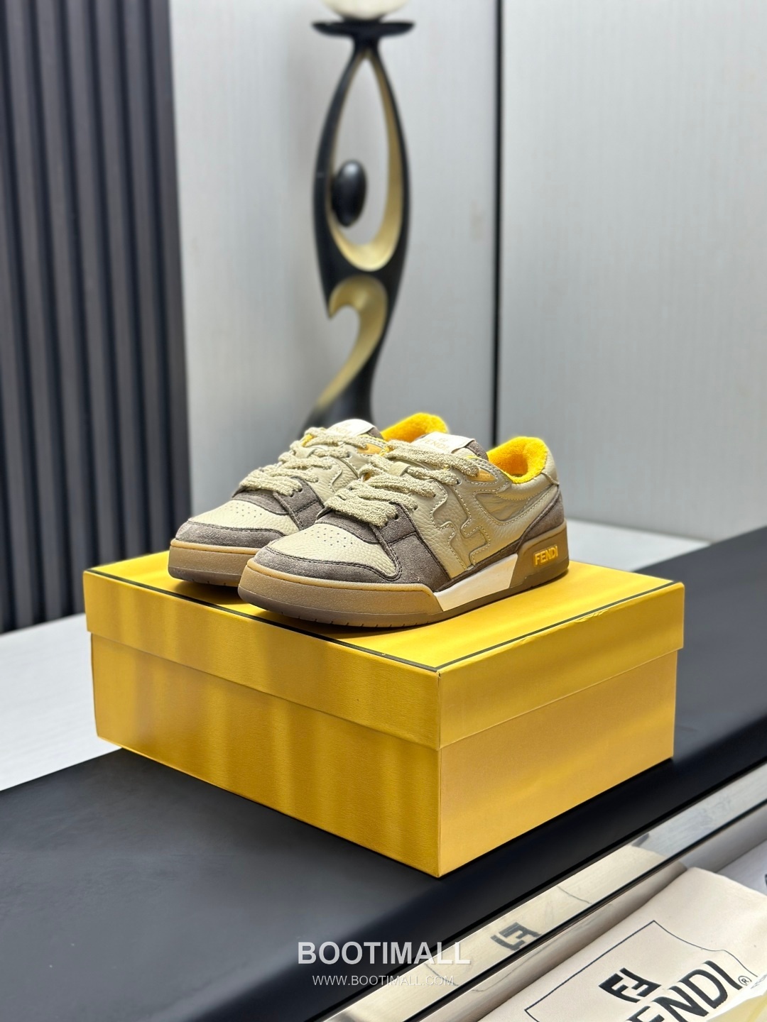 Fendi Match Suede Calfskin Leather Low Sneakers with FF Stitch Logo Embossed Sole Detail 펜디 매치 스웨이드 카프스킨 레더 로우 스니커즈 FF 스티치 로고 엠보싱 솔 디테일 3cm 1