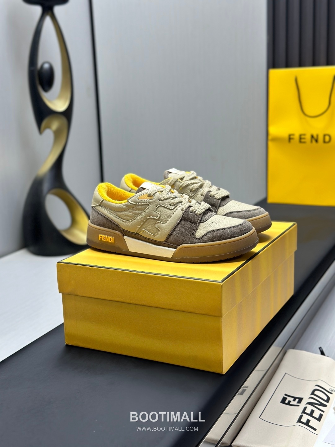 Fendi Match Suede Calfskin Leather Low Sneakers with FF Stitch Logo Embossed Sole Detail 펜디 매치 스웨이드 카프스킨 레더 로우 스니커즈 FF 스티치 로고 엠보싱 솔 디테일 3cm 2