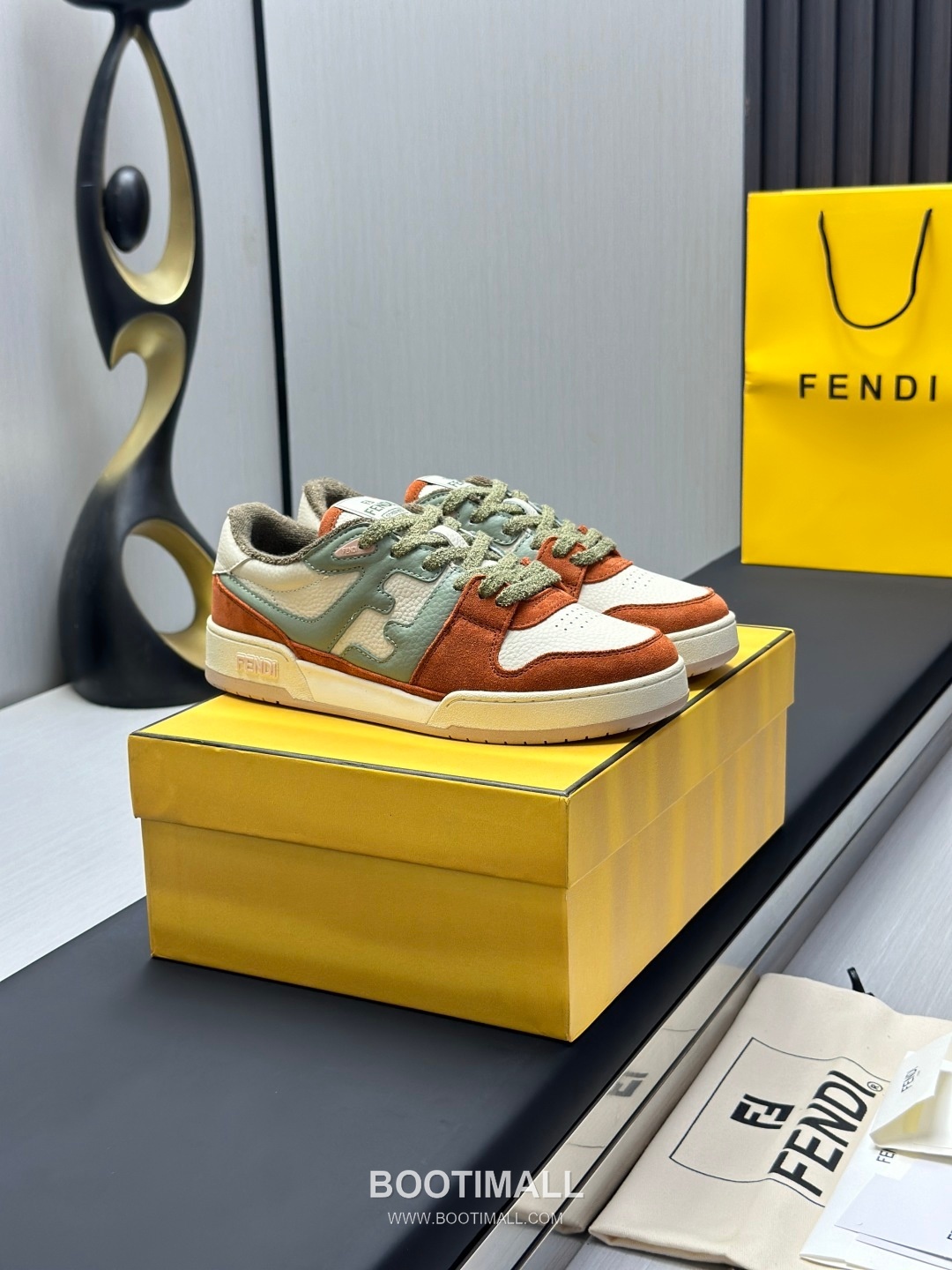 Fendi Match Suede Calfskin Leather Low Sneakers with FF Stitch Logo Embossed Sole Detail 펜디 매치 스웨이드 카프스킨 레더 로우 스니커즈 FF 스티치 로고 엠보싱 솔 디테일 3cm 2