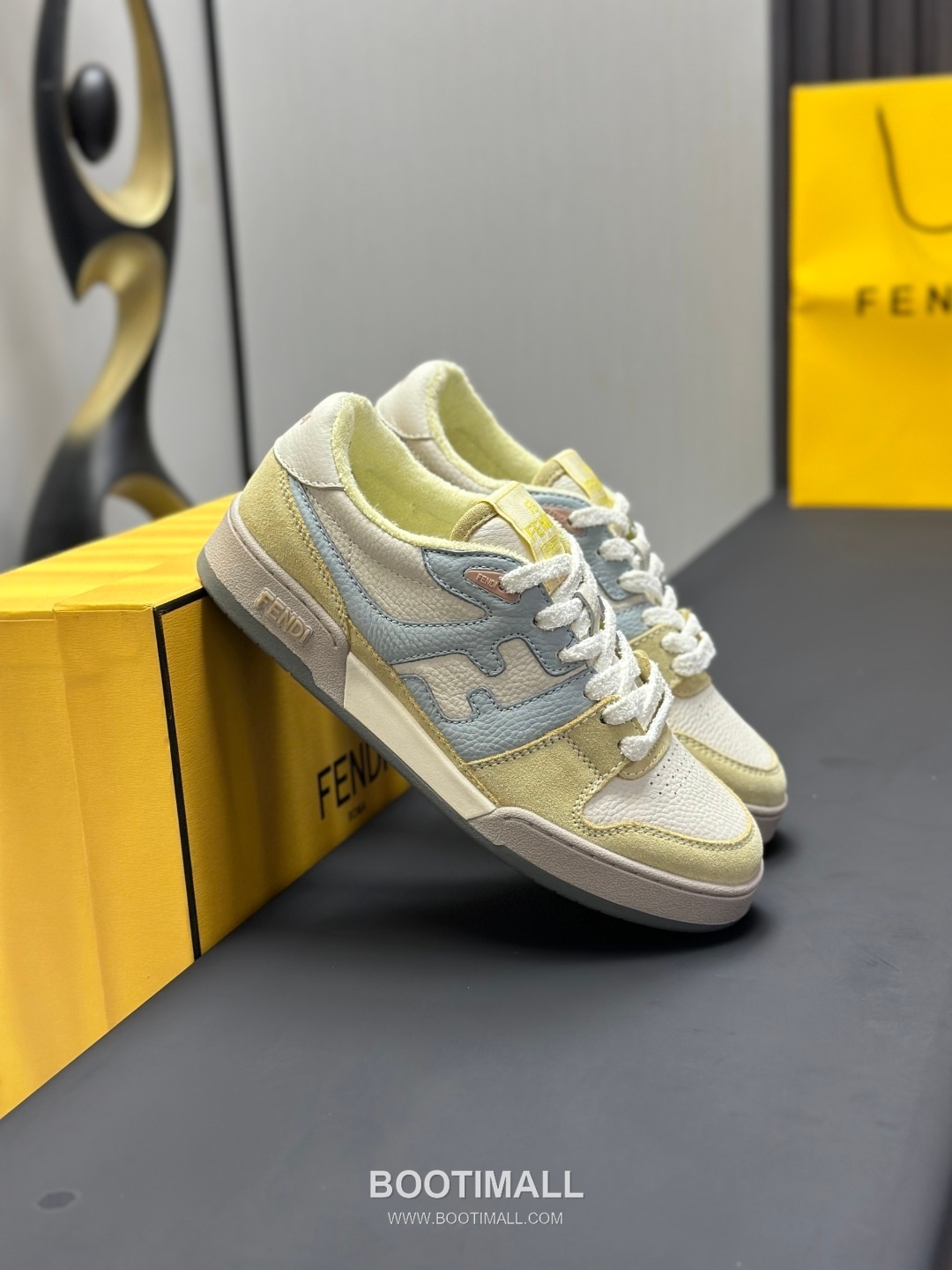 Fendi Match Suede Calfskin Leather Low Sneakers with FF Stitch Logo Embossed Sole Detail 펜디 매치 스웨이드 카프스킨 레더 로우 스니커즈 FF 스티치 로고 엠보싱 솔 디테일 3cm 4