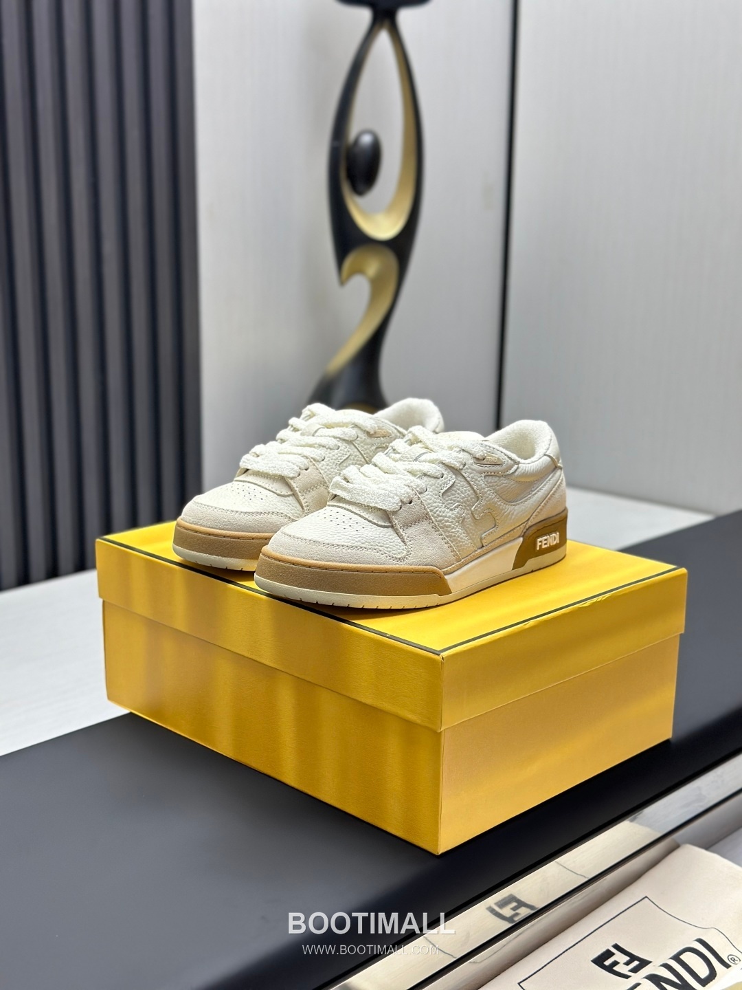 Fendi Match Suede Calfskin Leather Low Sneakers with FF Stitch Logo Embossed Sole Detail 펜디 매치 스웨이드 카프스킨 레더 로우 스니커즈 FF 스티치 로고 엠보싱 솔 디테일 3cm 1