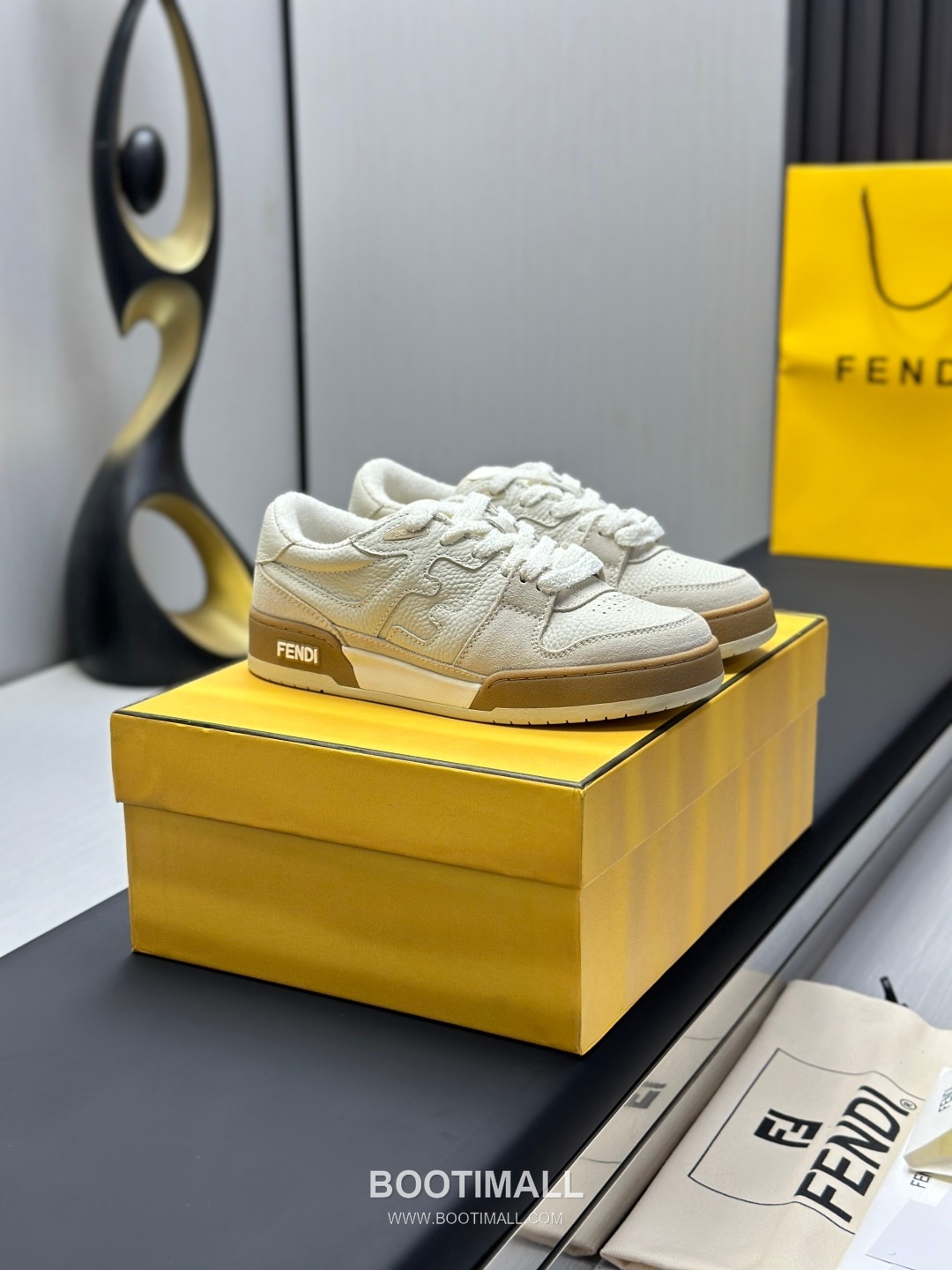 Fendi Match Suede Calfskin Leather Low Sneakers with FF Stitch Logo Embossed Sole Detail 펜디 매치 스웨이드 카프스킨 레더 로우 스니커즈 FF 스티치 로고 엠보싱 솔 디테일 3cm 2