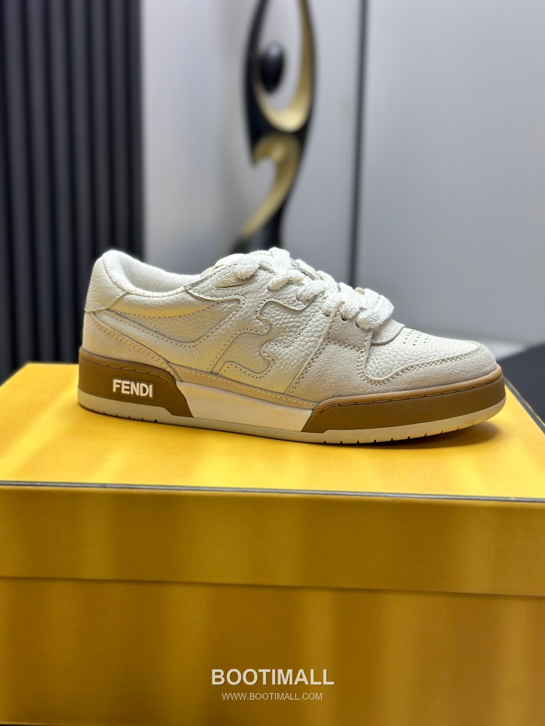 Fendi Match Suede Calfskin Leather Low Sneakers with FF Stitch Logo Embossed Sole Detail 펜디 매치 스웨이드 카프스킨 레더 로우 스니커즈 FF 스티치 로고 엠보싱 솔 디테일 3cm 9
