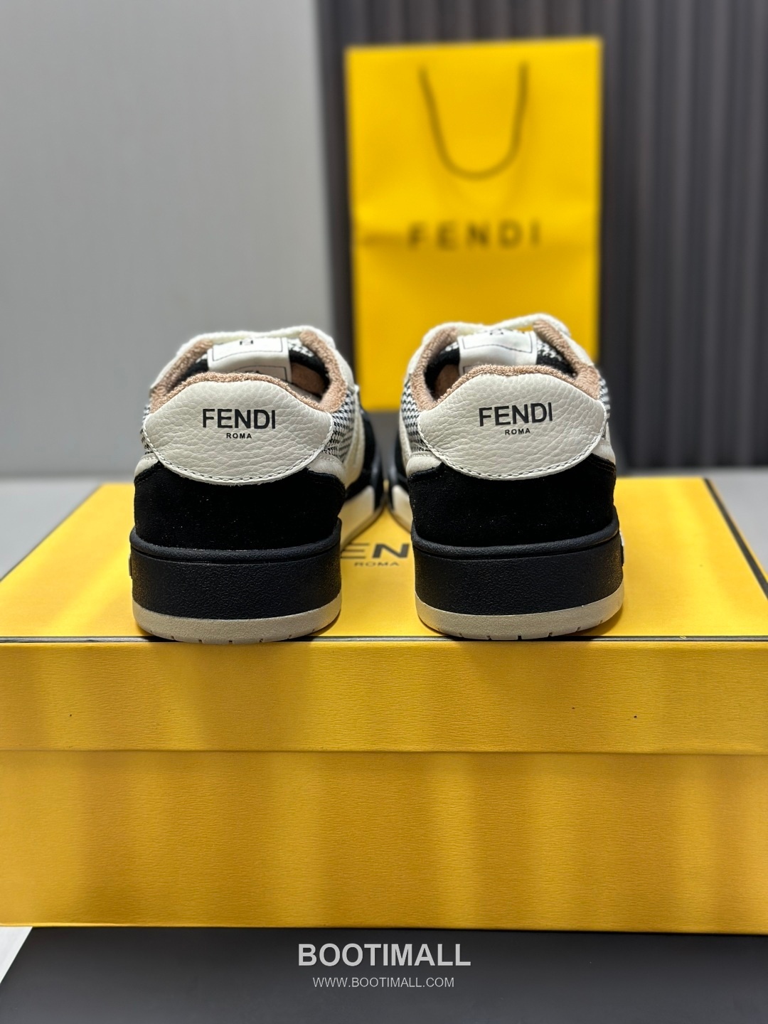 Fendi Match Suede Calfskin Leather Low Sneakers with FF Stitch Logo Embossed Sole Detail 펜디 매치 스웨이드 카프스킨 레더 로우 스니커즈 FF 스티치 로고 엠보싱 솔 디테일 3cm 7