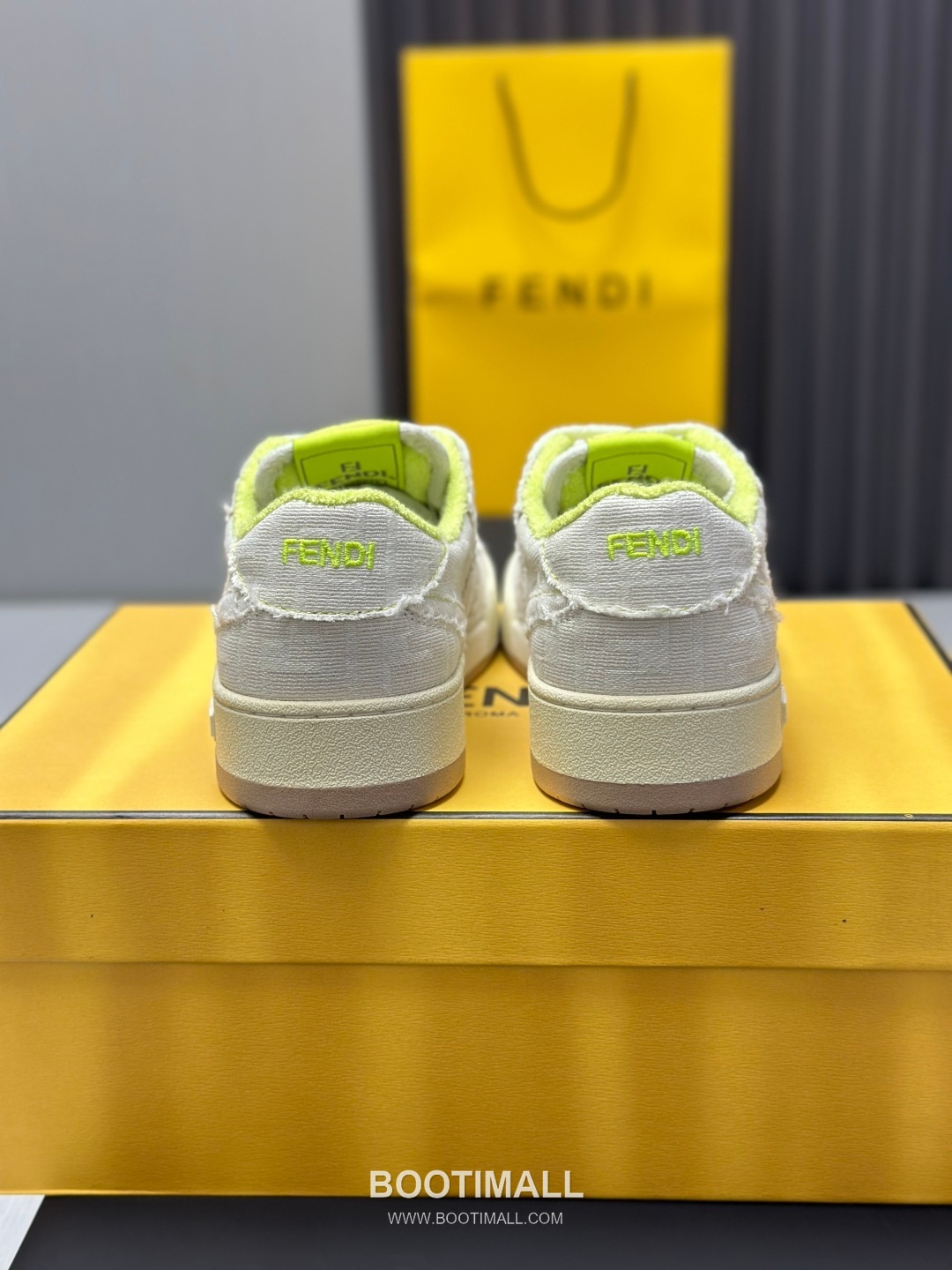 Fendi Match Suede Calfskin Leather Low Sneakers with FF Stitch Logo Rubber Sole Detail 펜디 매치 스웨이드 카프스킨 레더 로우 스니커즈 FF 스티치 로고 러버솔 디테일 3cm 5