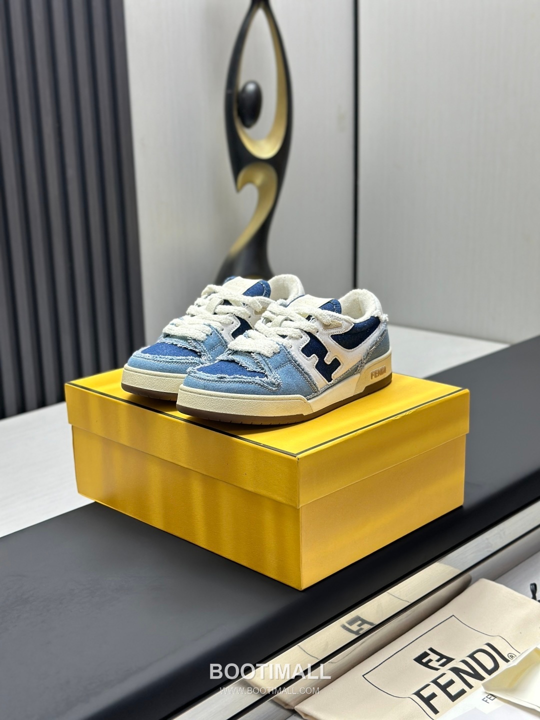 Fendi Match Suede Calfskin Leather Low Sneakers with FF Stitch Logo Rubber Sole Detail 펜디 매치 스웨이드 카프스킨 레더 로우 스니커즈 FF 스티치 로고 러버솔 디테일 3cm 1